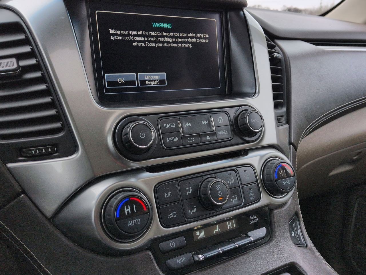 Thumbnail: 2016 Chevrolet Tahoe - 27