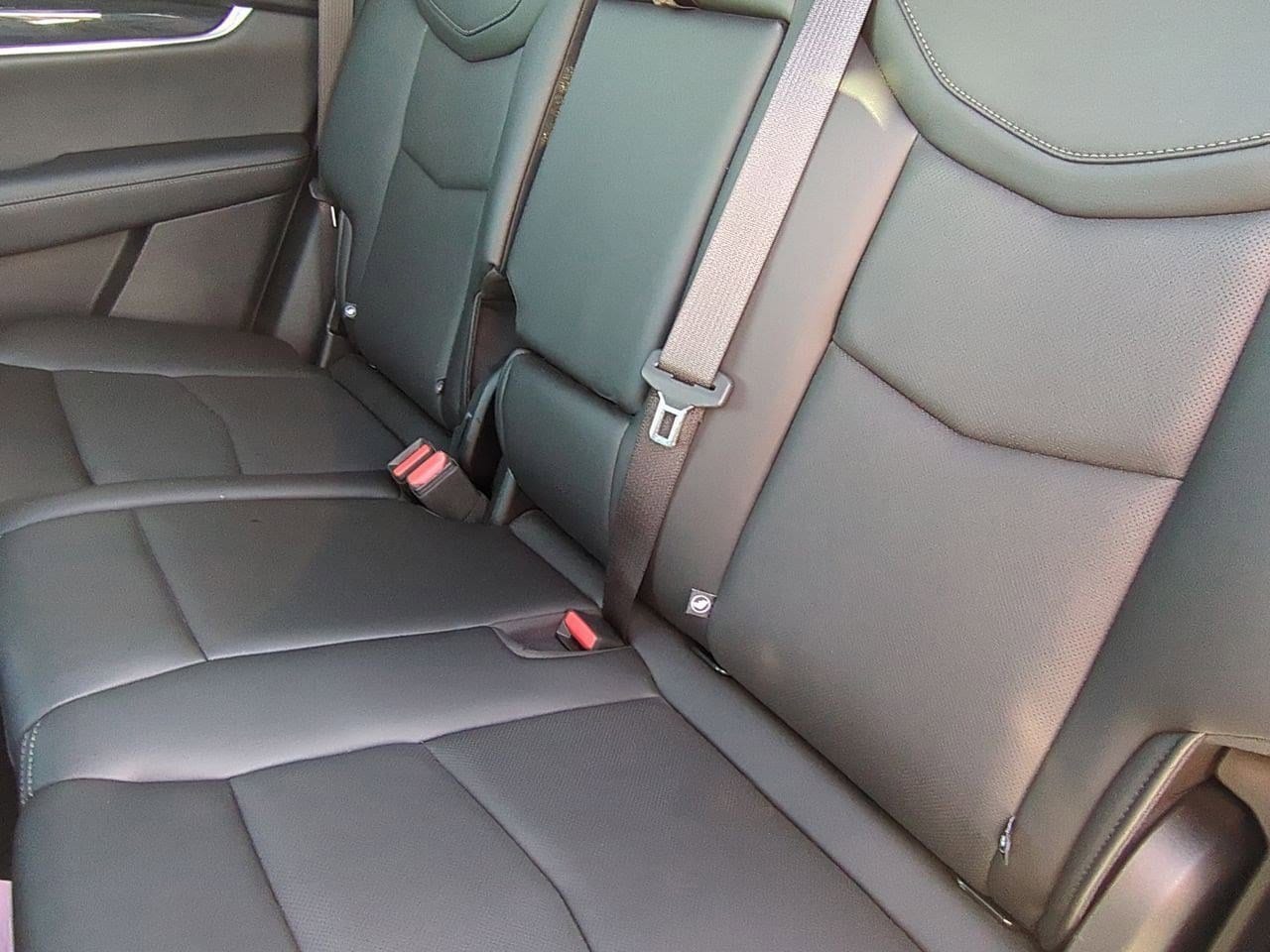 Thumbnail: 2023 Cadillac XT5 - 20