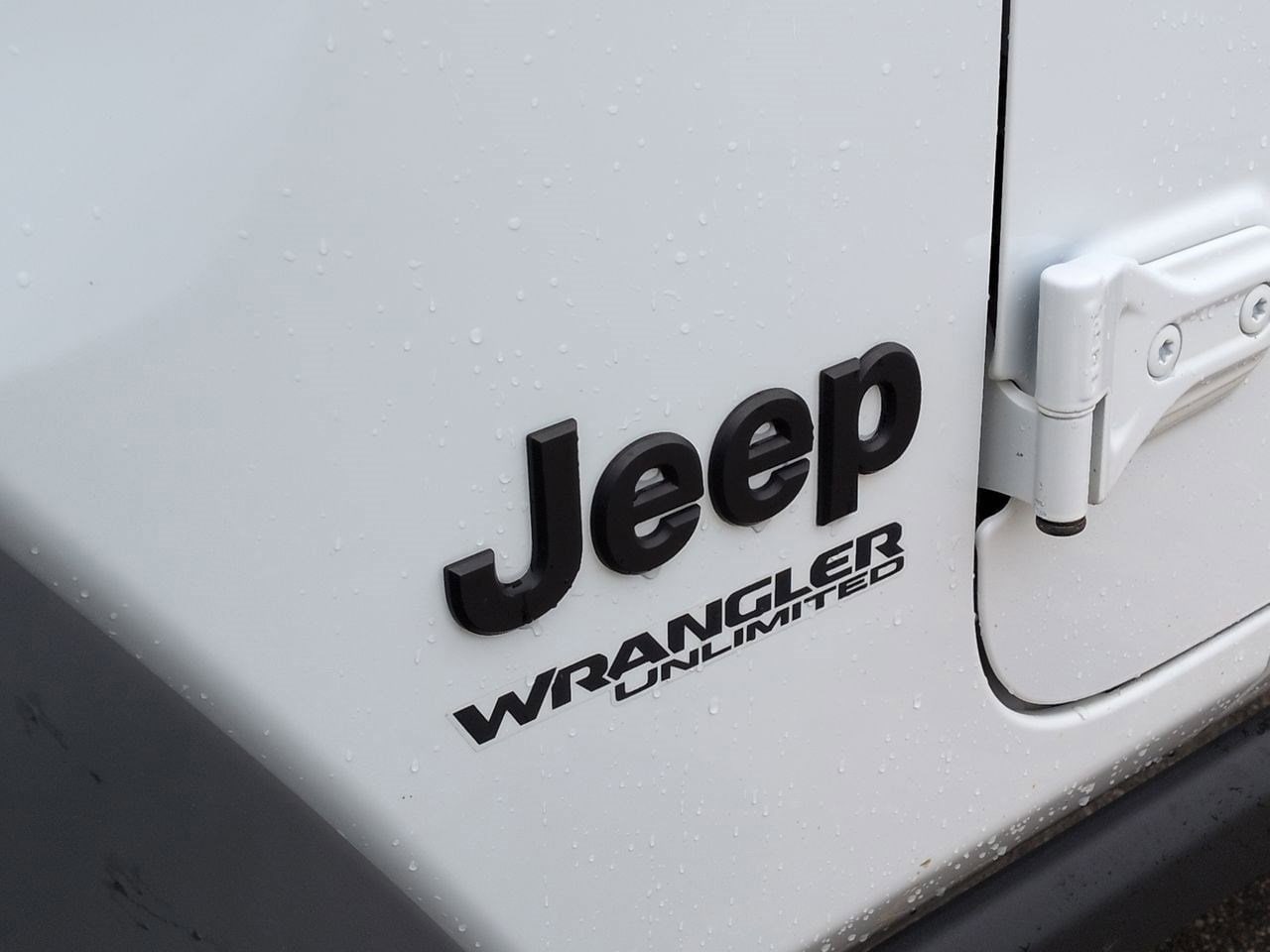 Thumbnail: 2022 Jeep Wrangler - 11