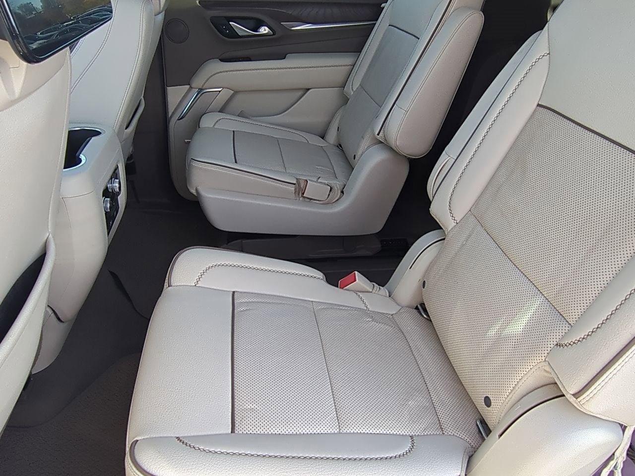 Thumbnail: 2021 GMC Yukon XL - 19