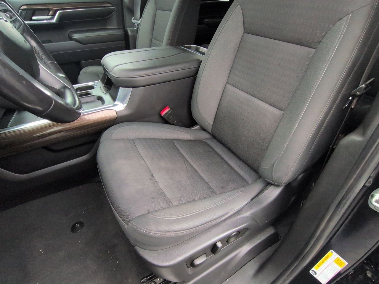 Thumbnail: 2023 Chevrolet Silverado 1500 - 16