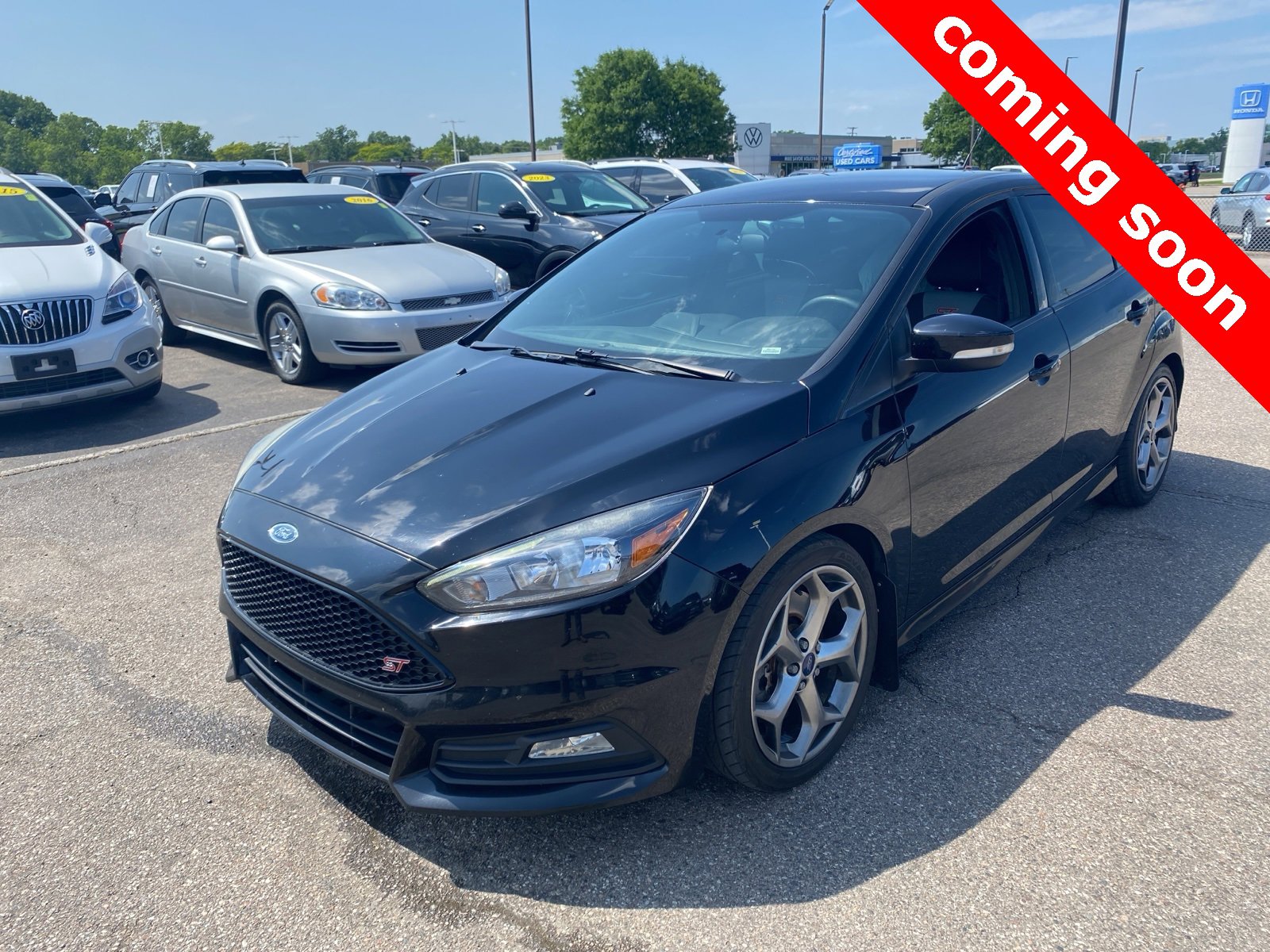2017 Ford Focus ST Hero Image