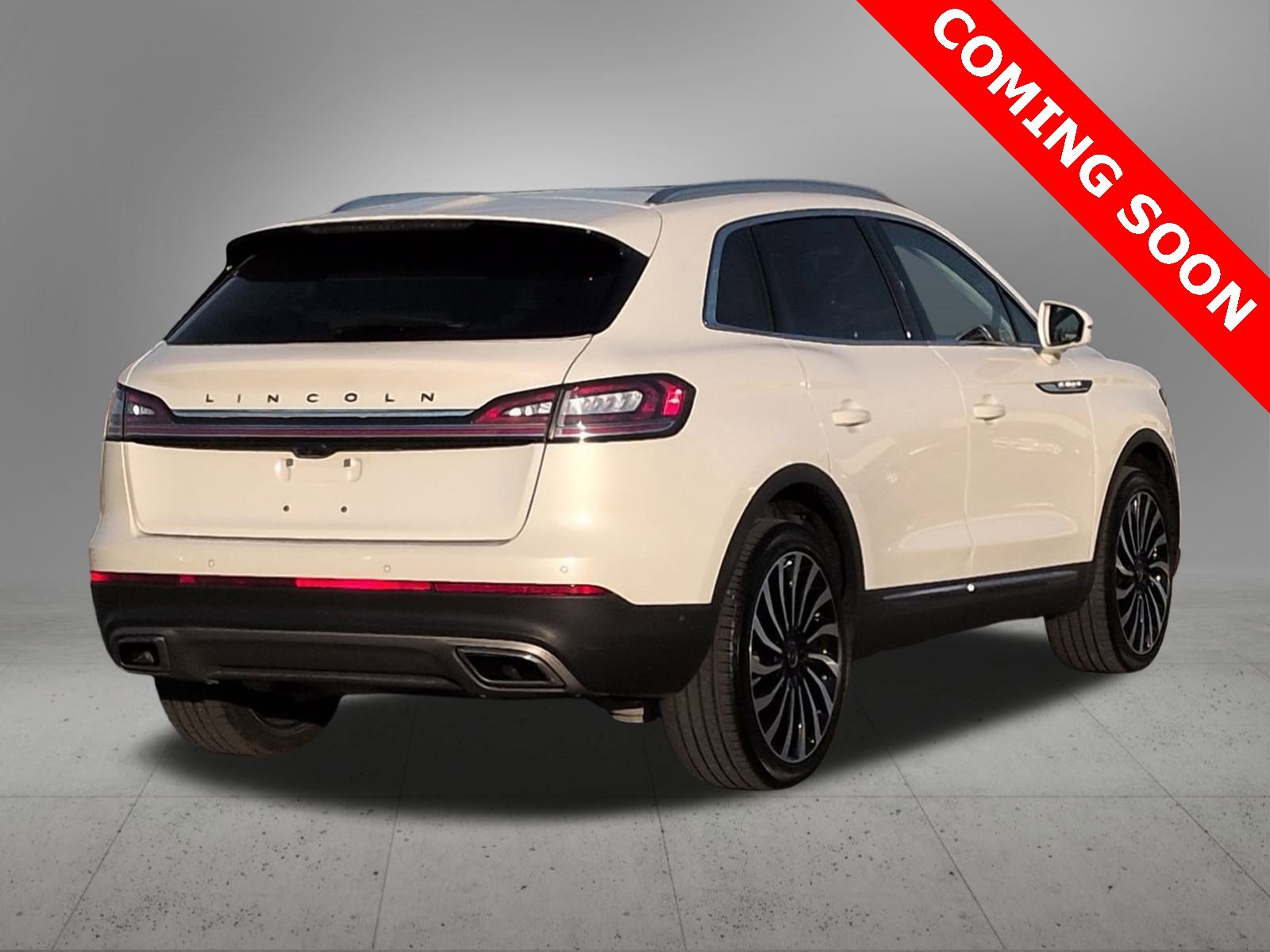 Thumbnail: 2023 Lincoln Nautilus - 6