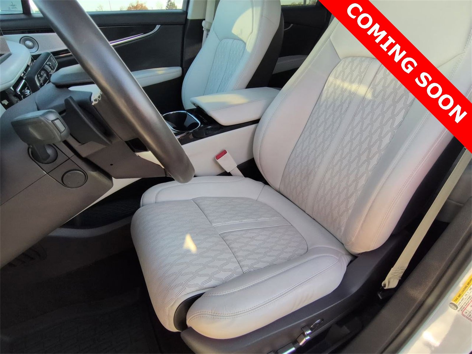 Thumbnail: 2023 Lincoln Nautilus - 16