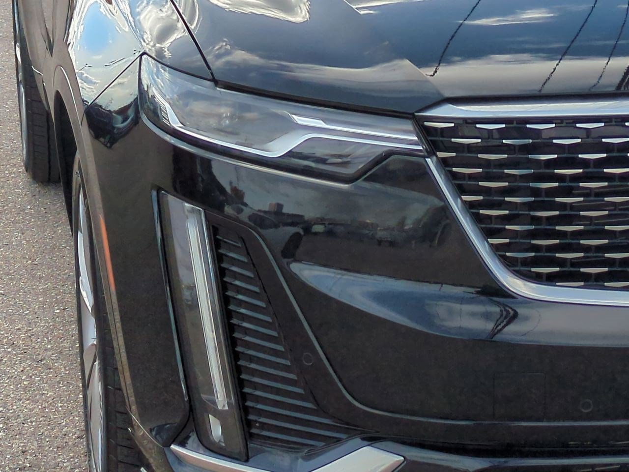 Thumbnail: 2024 Cadillac XT6 - 10