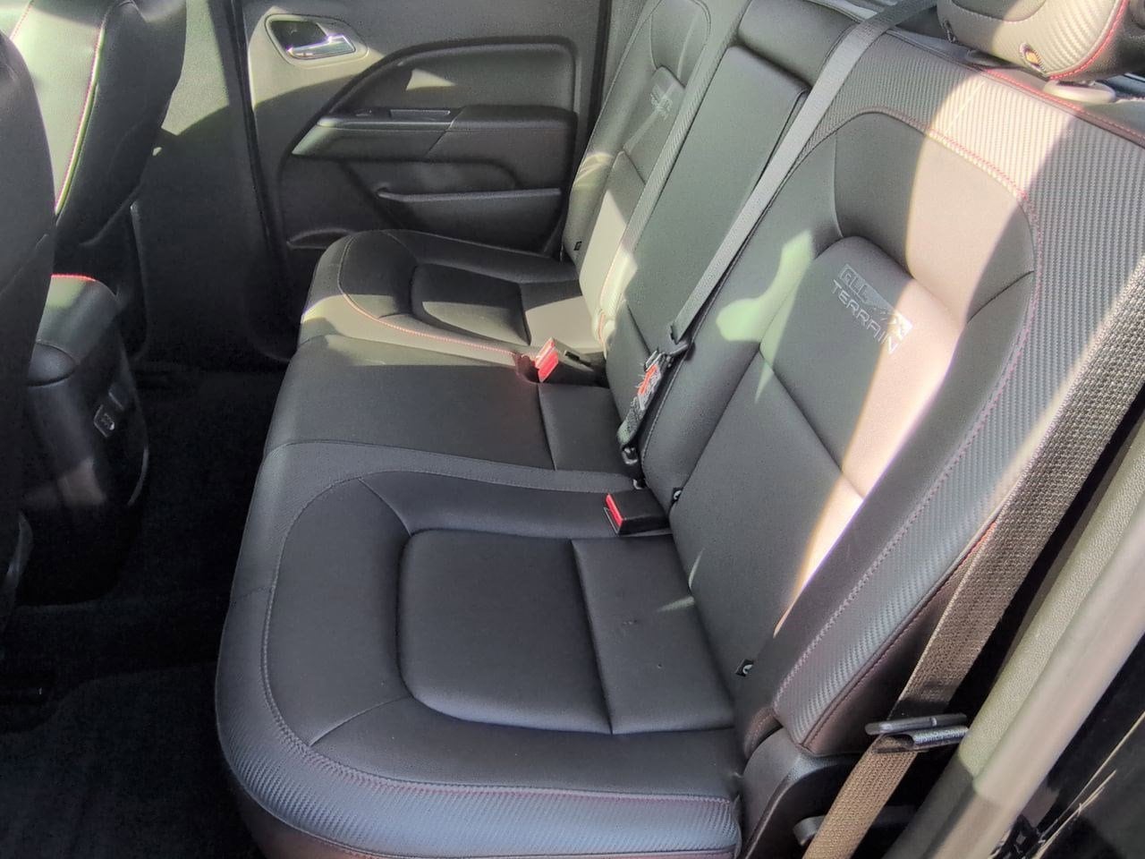 Thumbnail: 2019 GMC Canyon - 19