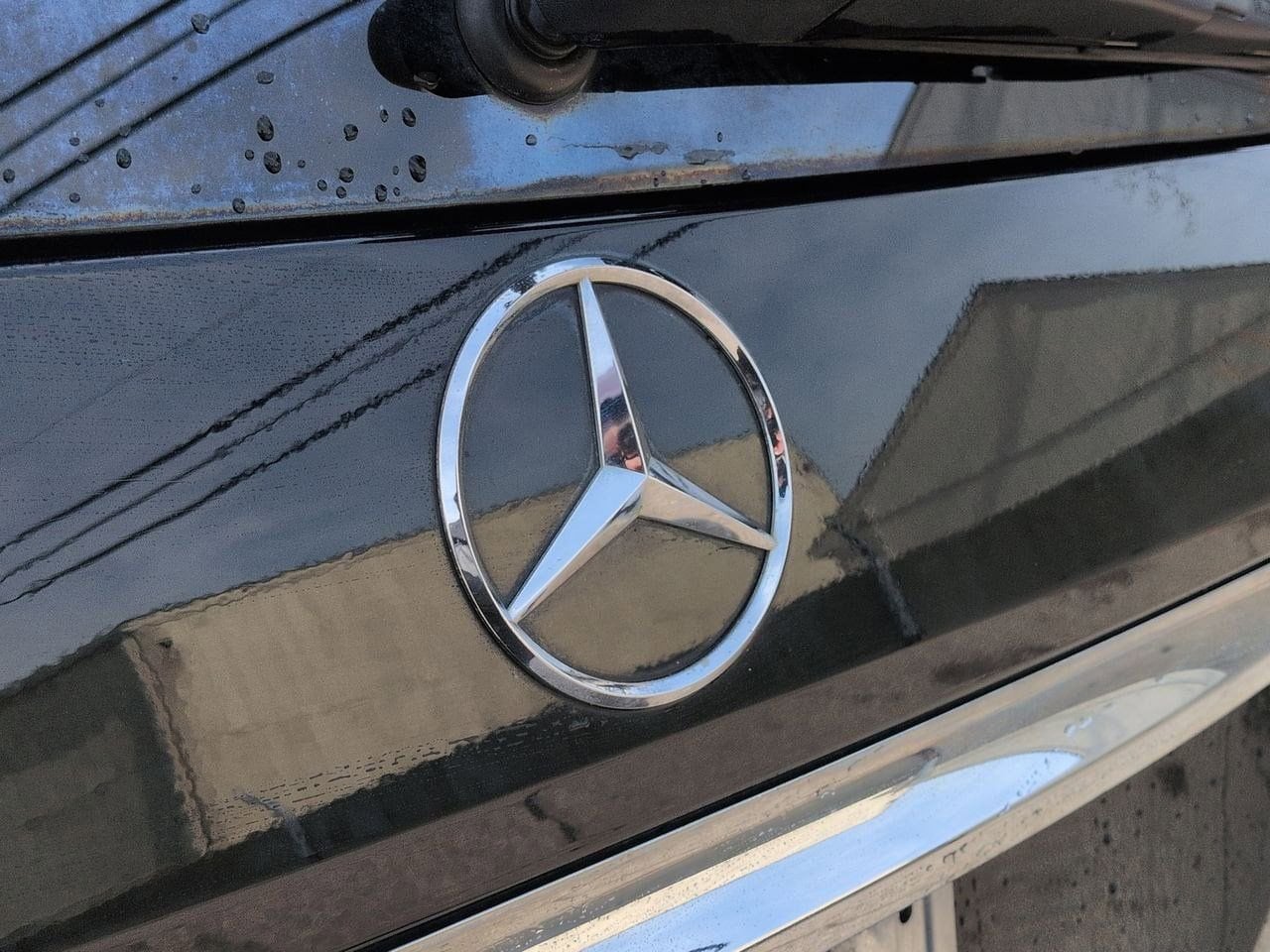 Thumbnail: 2011 Mercedes-Benz GL-Class - 11