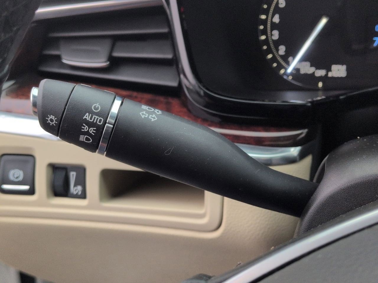 Thumbnail: 2017 Cadillac XT5 - 28