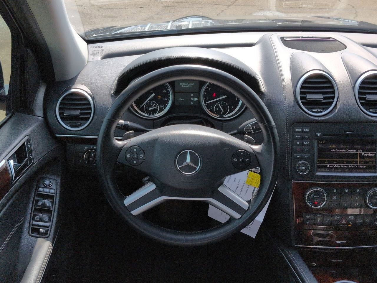 Thumbnail: 2011 Mercedes-Benz GL-Class - 25
