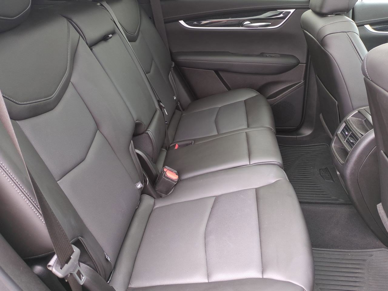 Thumbnail: 2022 Cadillac XT5 - 20