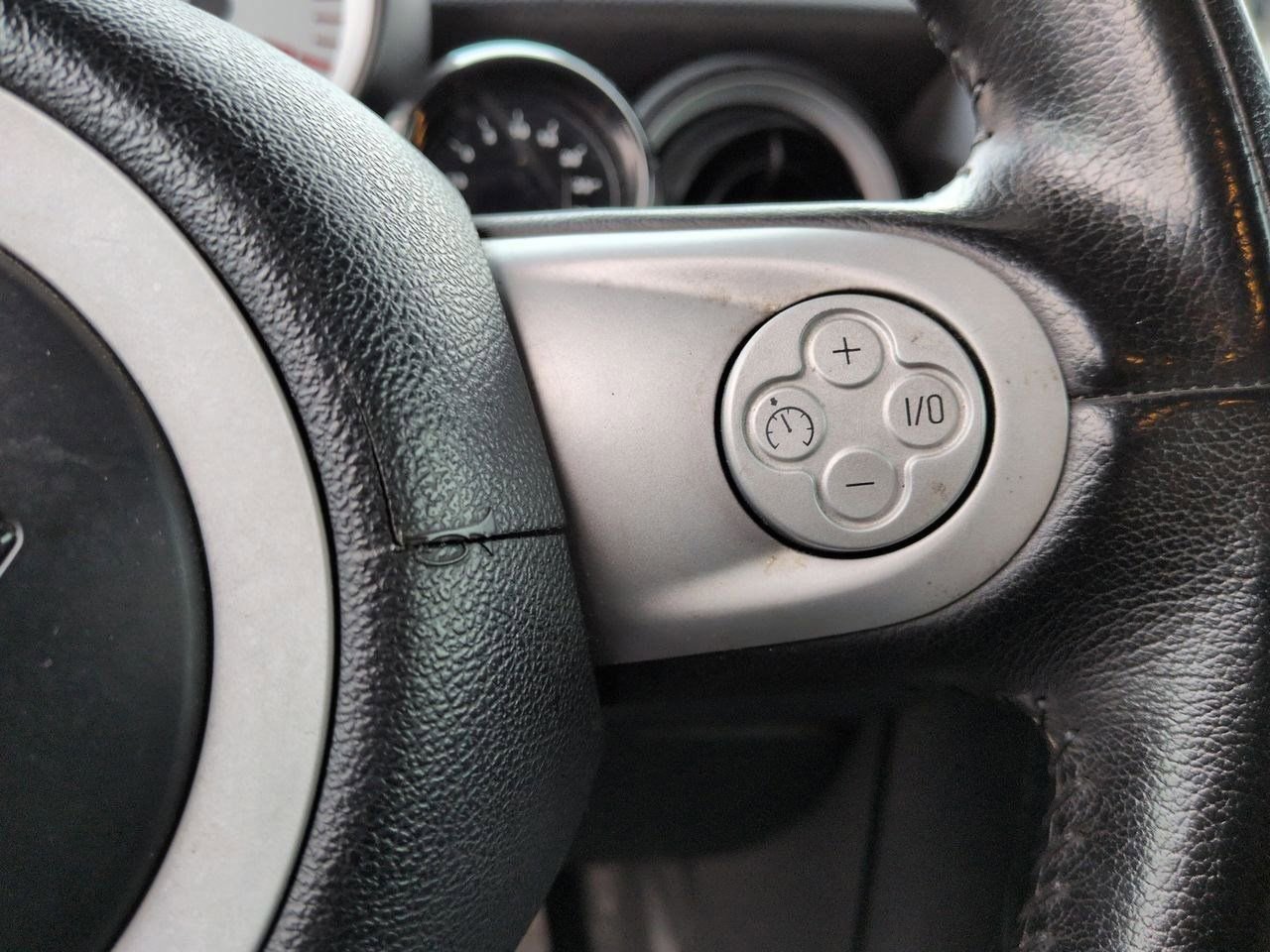 Thumbnail: 2009 MINI Cooper Hardtop - 21