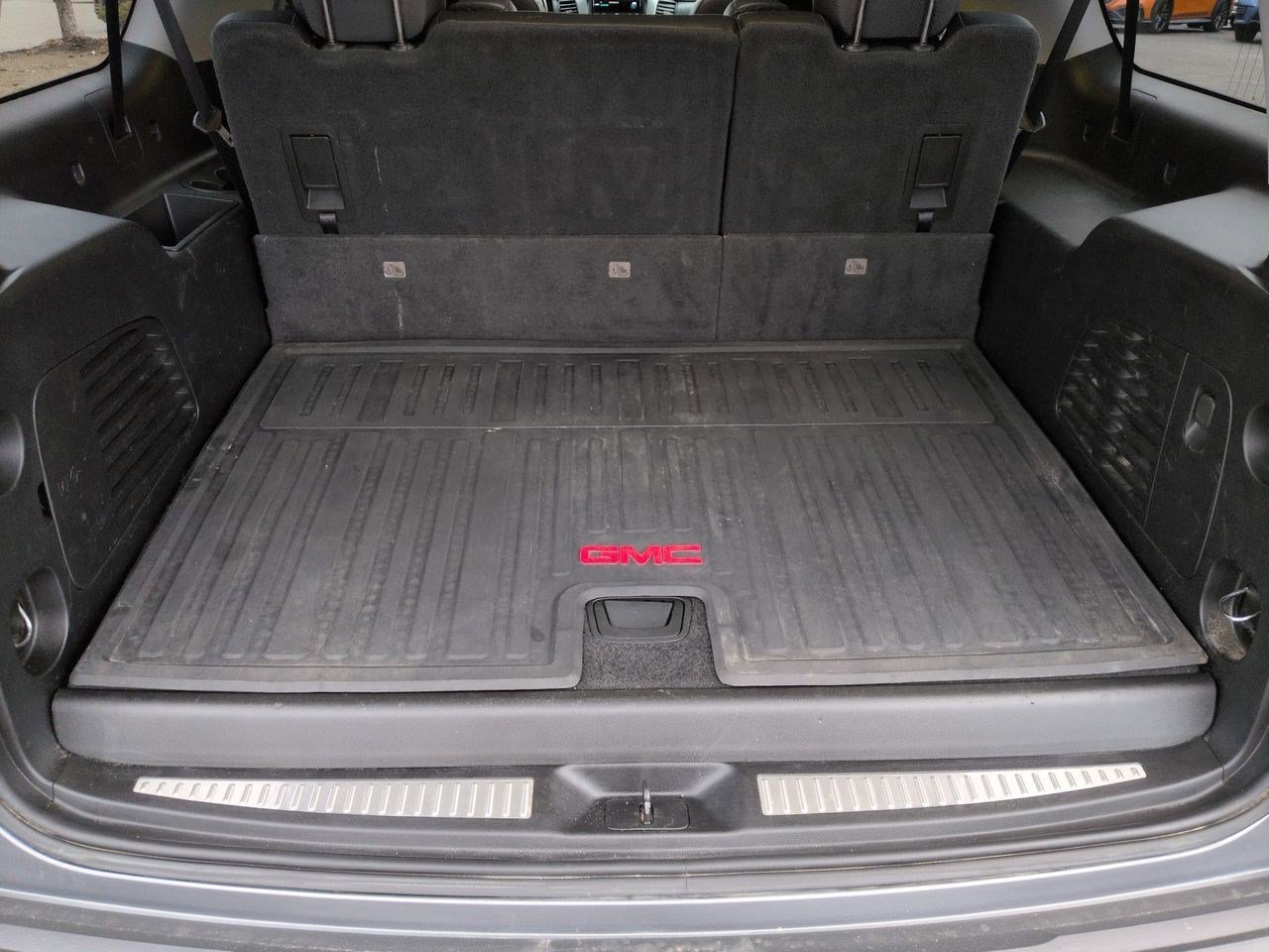 Thumbnail: 2019 GMC Yukon XL - 36