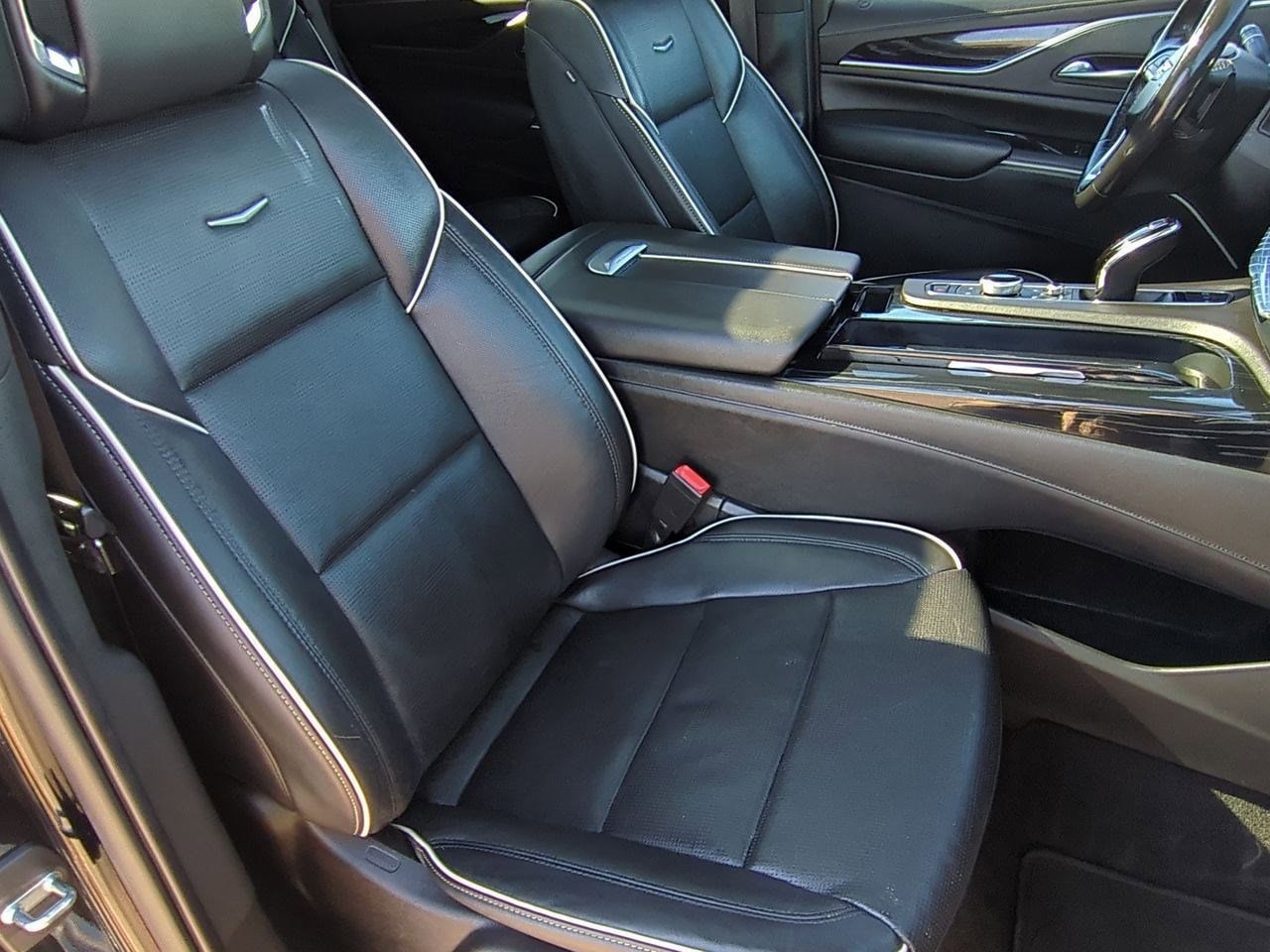 Thumbnail: 2022 Cadillac Escalade - 22