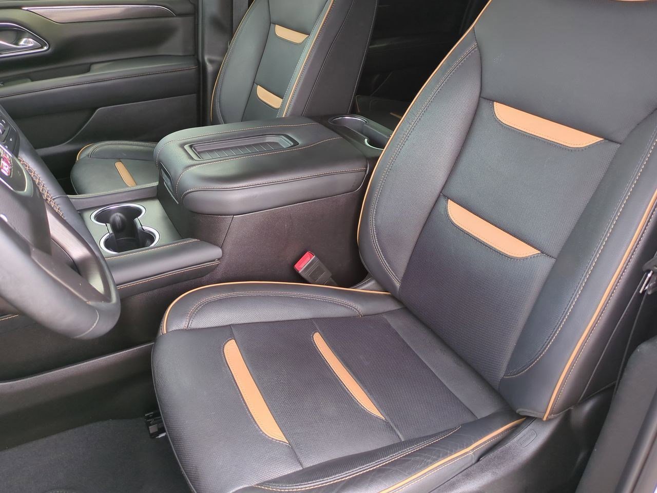 Thumbnail: 2023 GMC Yukon XL - 15