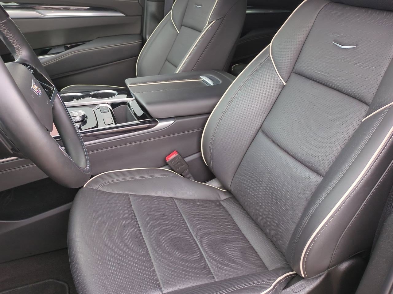 Thumbnail: 2025 Cadillac Escalade - 15