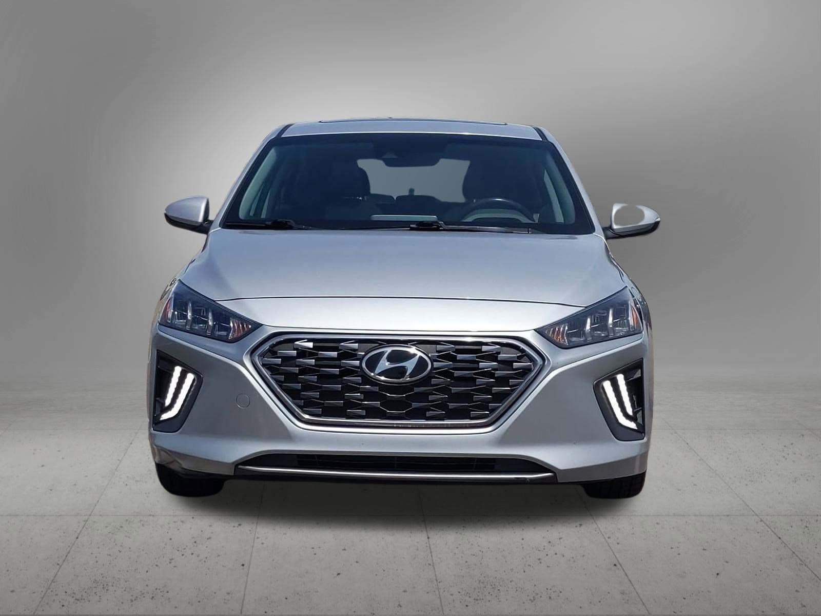 Thumbnail: 2020 Hyundai Ioniq - 9