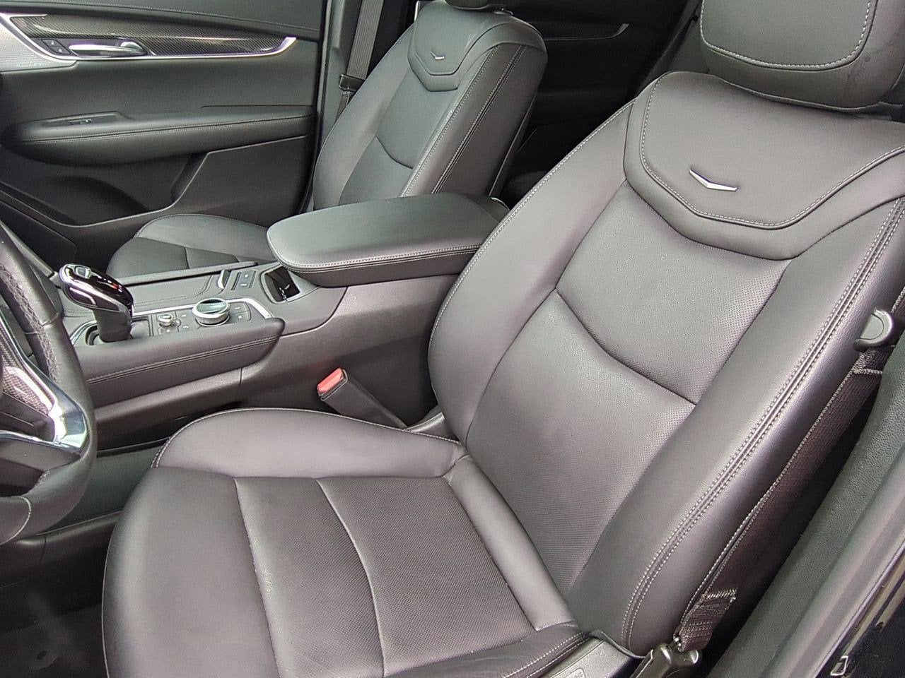 Thumbnail: 2024 Cadillac XT6 - 15