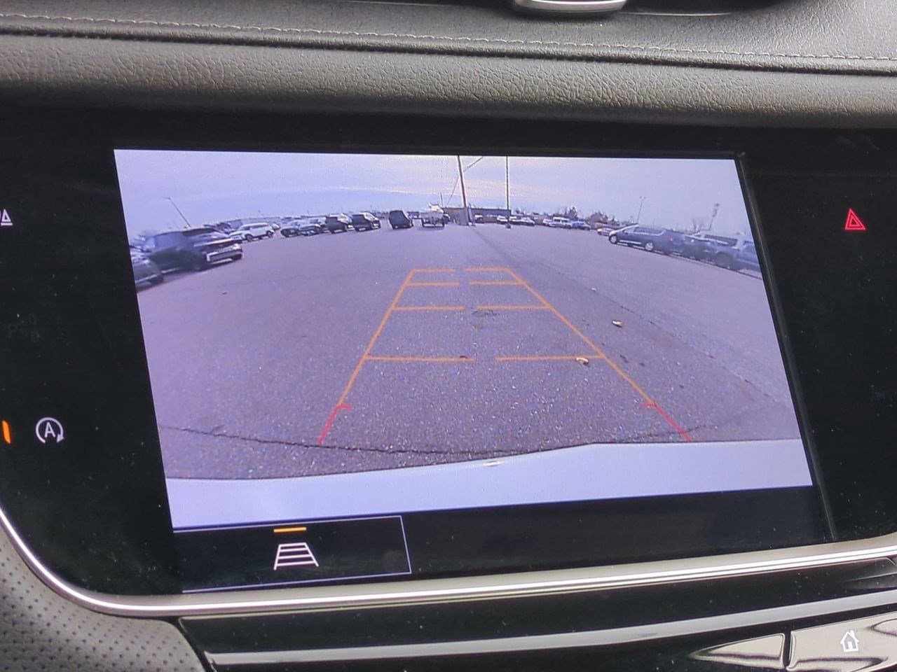 Thumbnail: 2023 Cadillac XT5 - 31