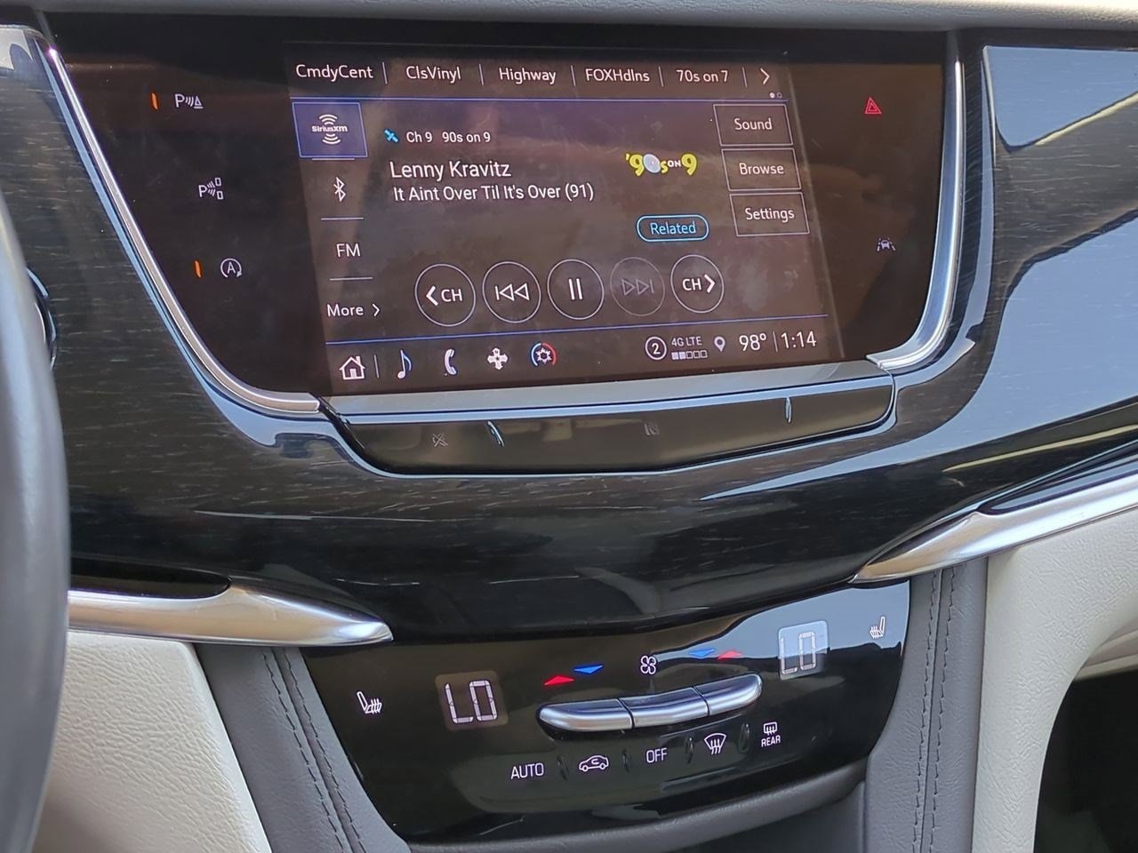 Thumbnail: 2021 Cadillac XT6 - 27