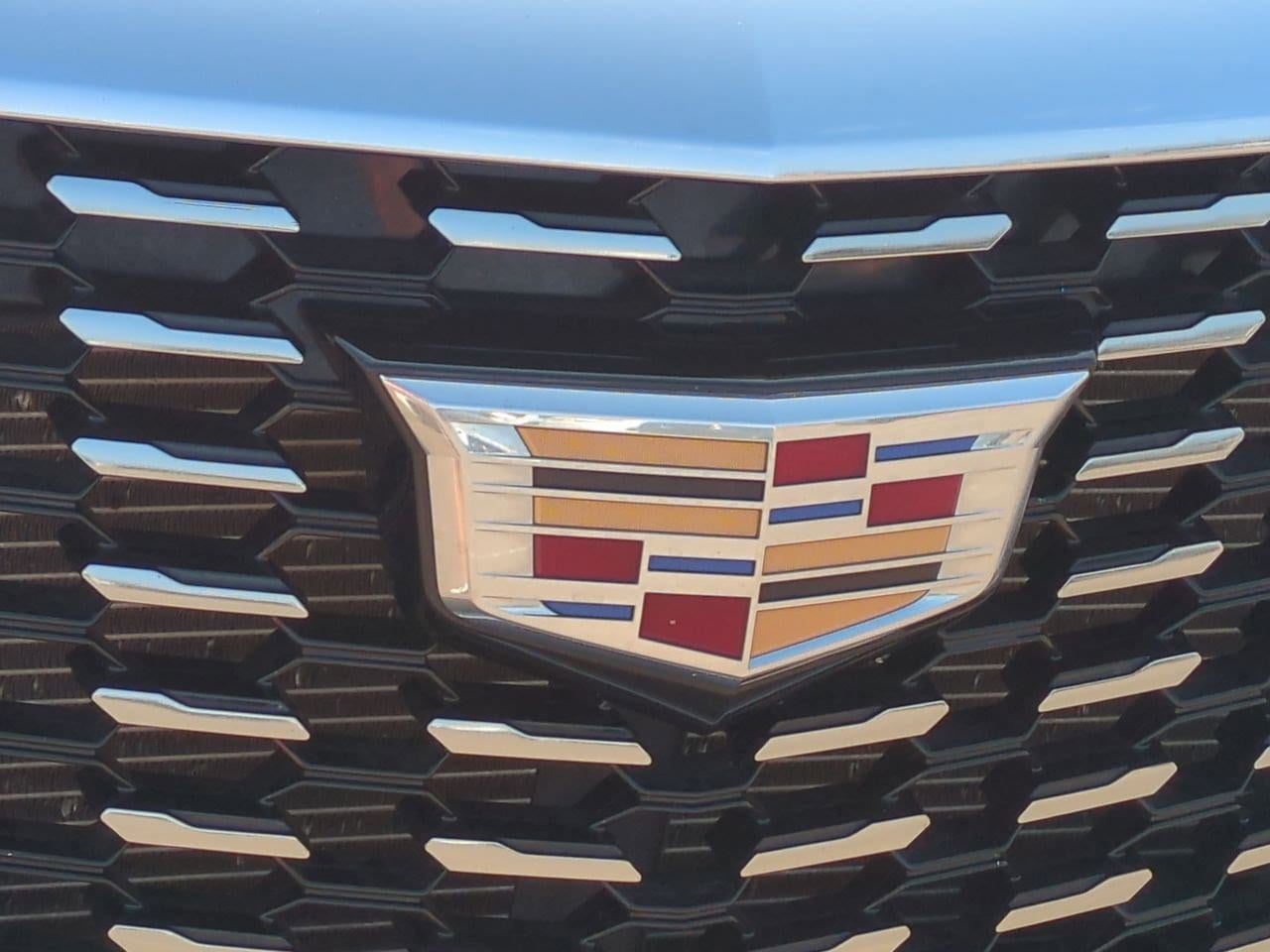 Thumbnail: 2023 Cadillac XT5 - 11