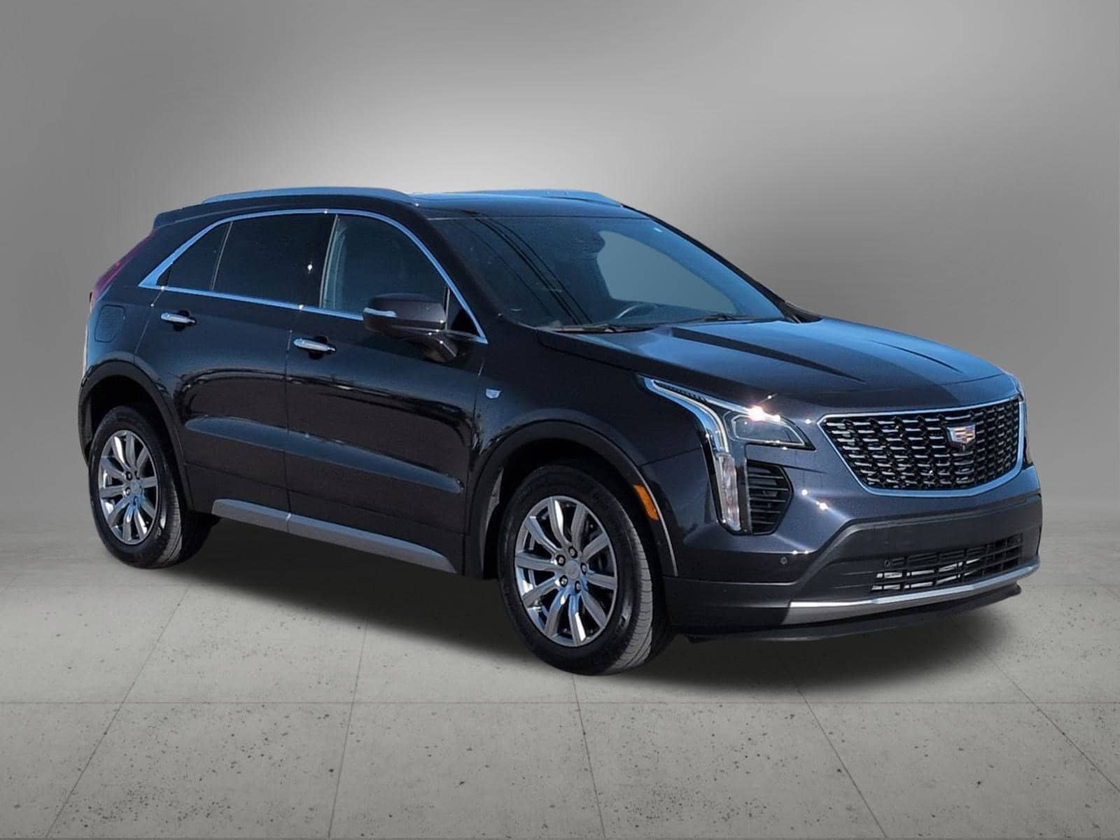Thumbnail: 2023 Cadillac XT4 - 8