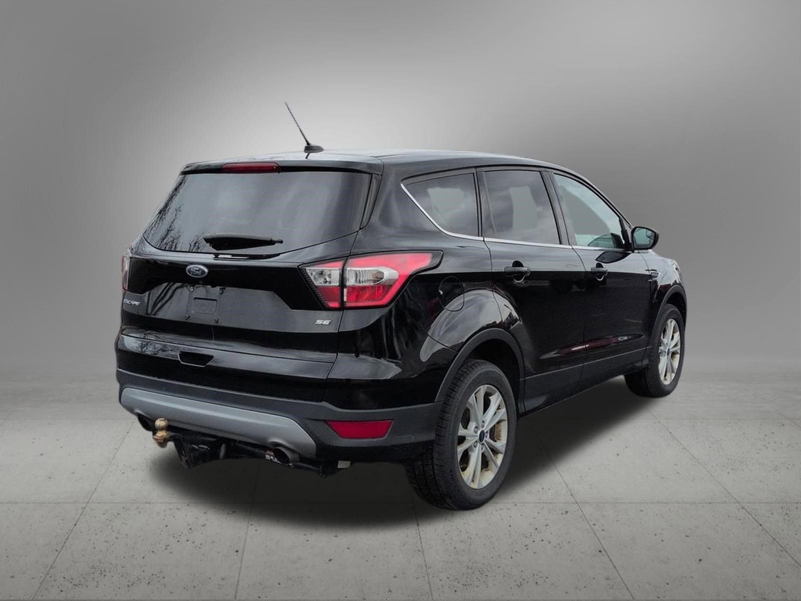 Thumbnail: 2017 Ford Escape - 6