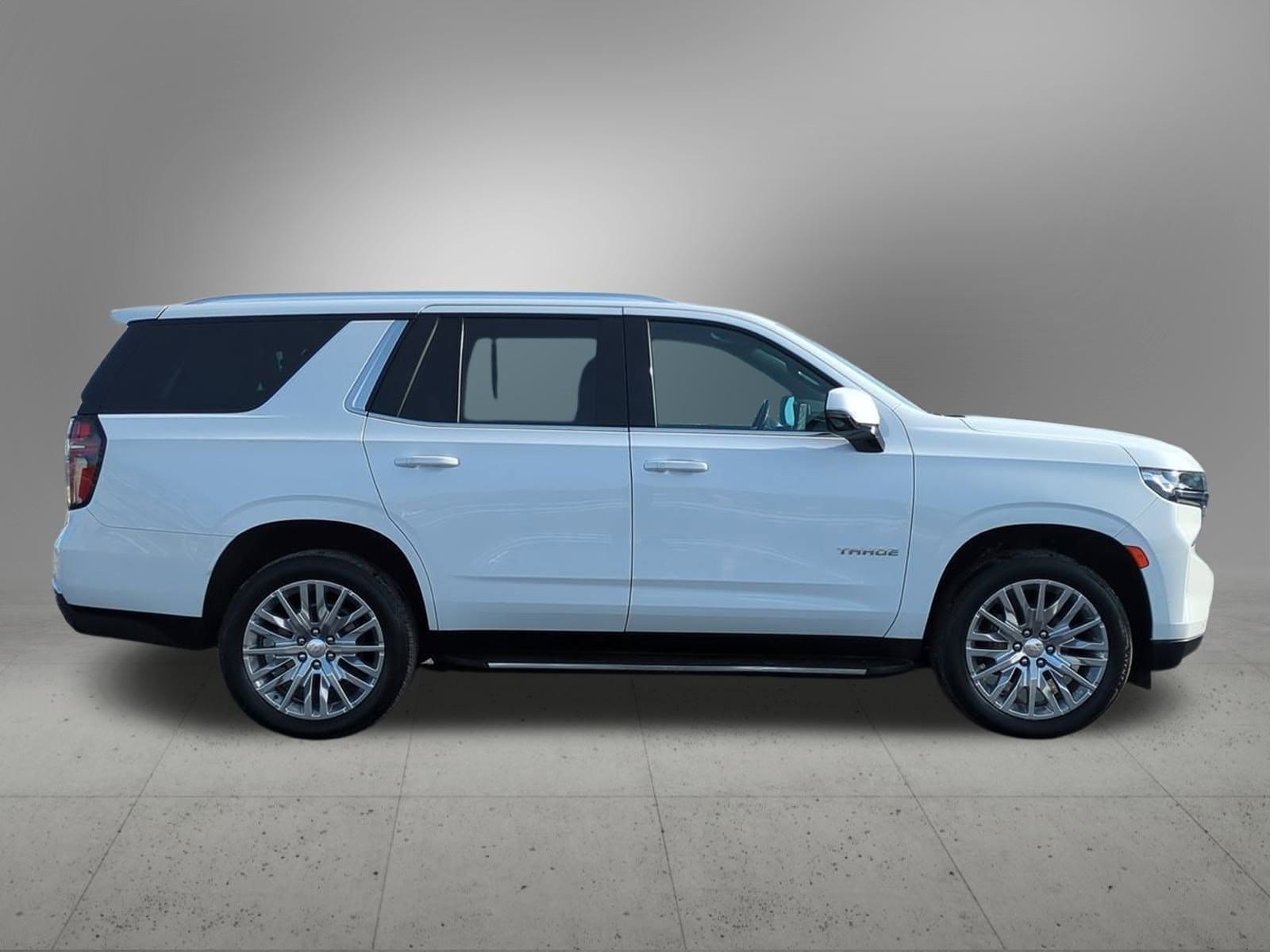 Thumbnail: 2023 Chevrolet Tahoe - 7