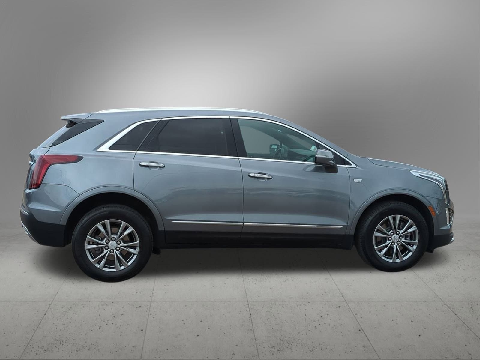 Thumbnail: 2022 Cadillac XT5 - 7