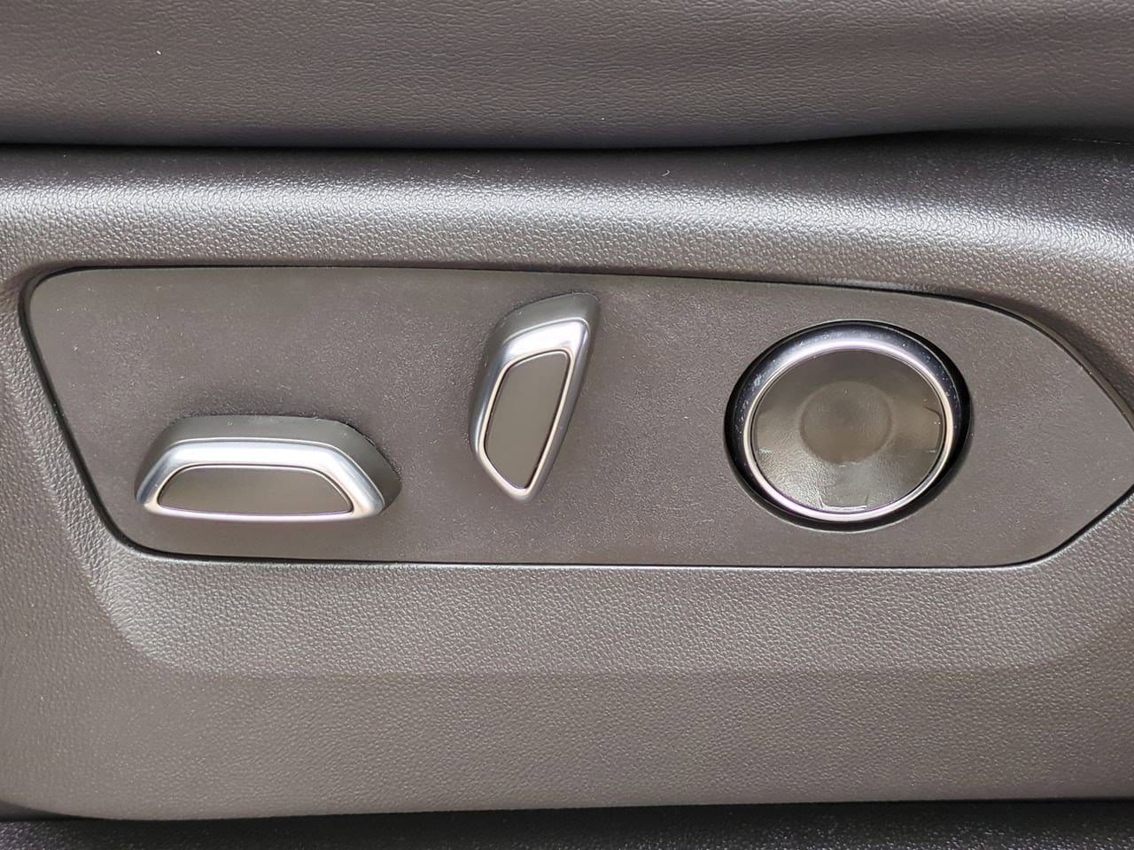 Thumbnail: 2025 Cadillac Escalade - 16