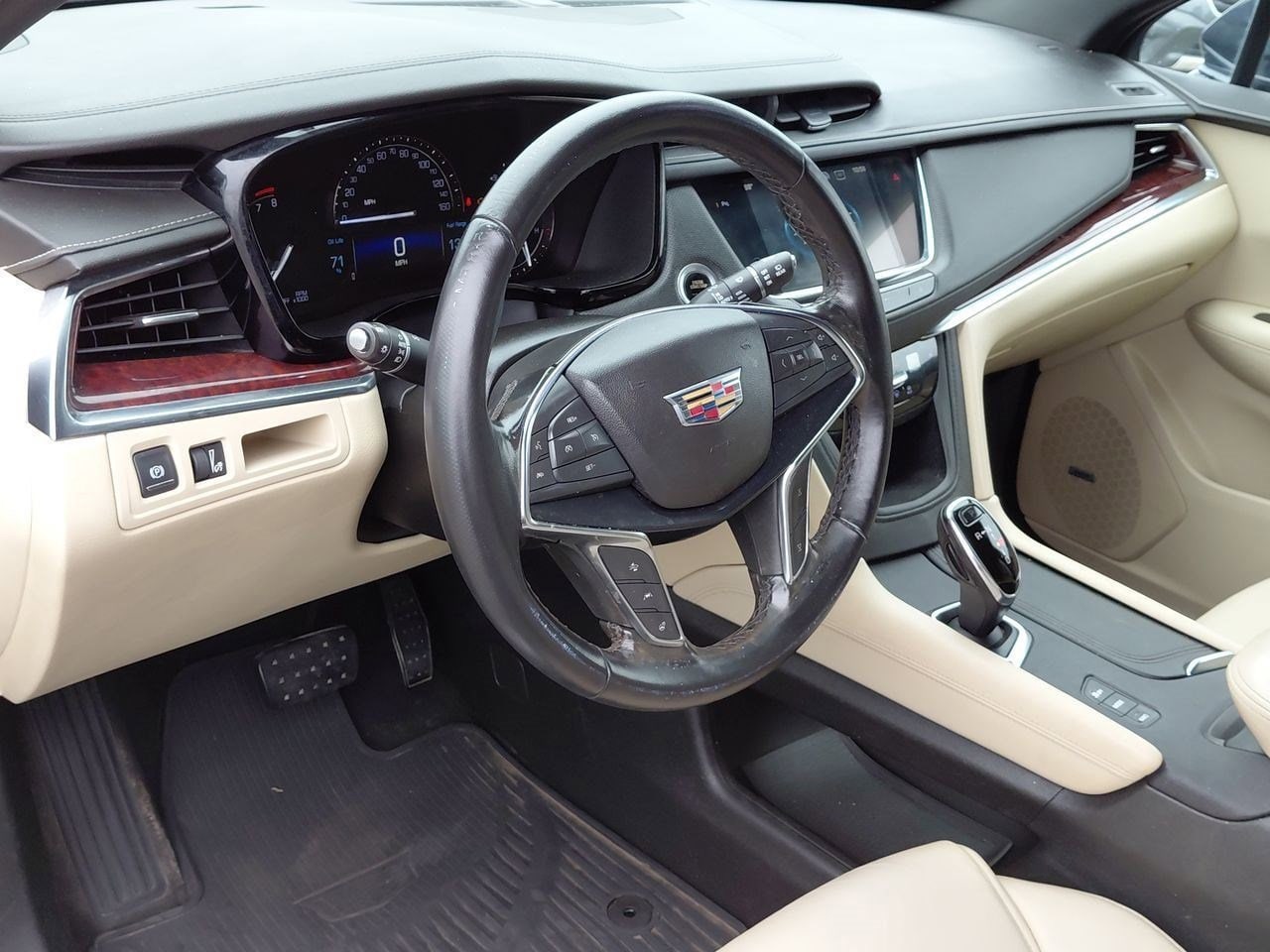 Thumbnail: 2019 Cadillac XT5 - 2