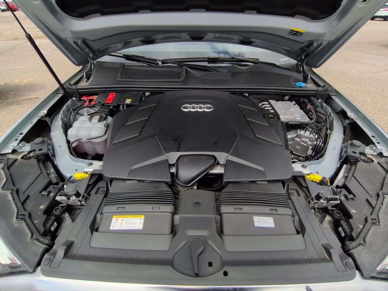 Thumbnail: 2025 Audi Q7 - 14