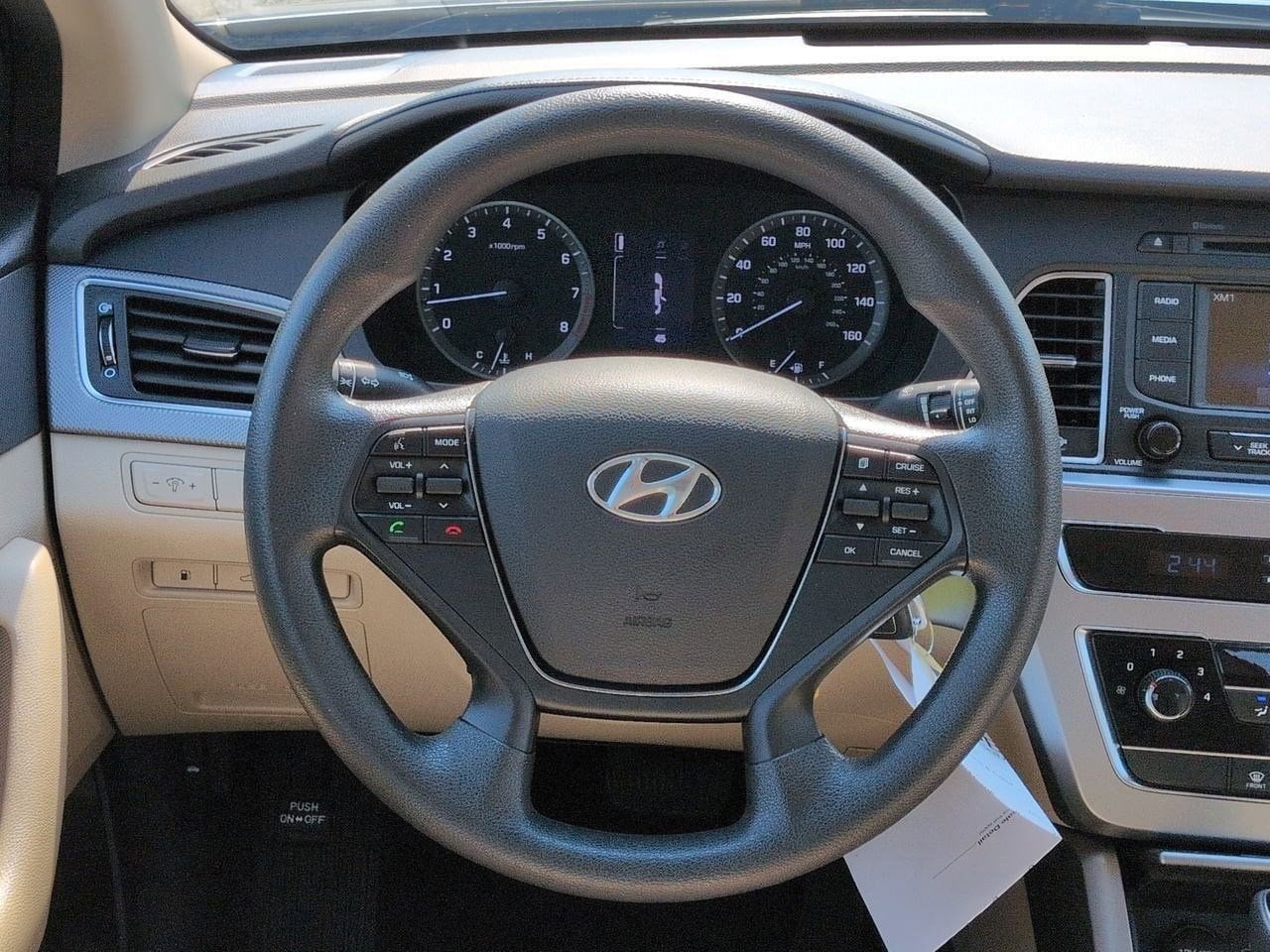 Thumbnail: 2015 Hyundai Sonata - 22