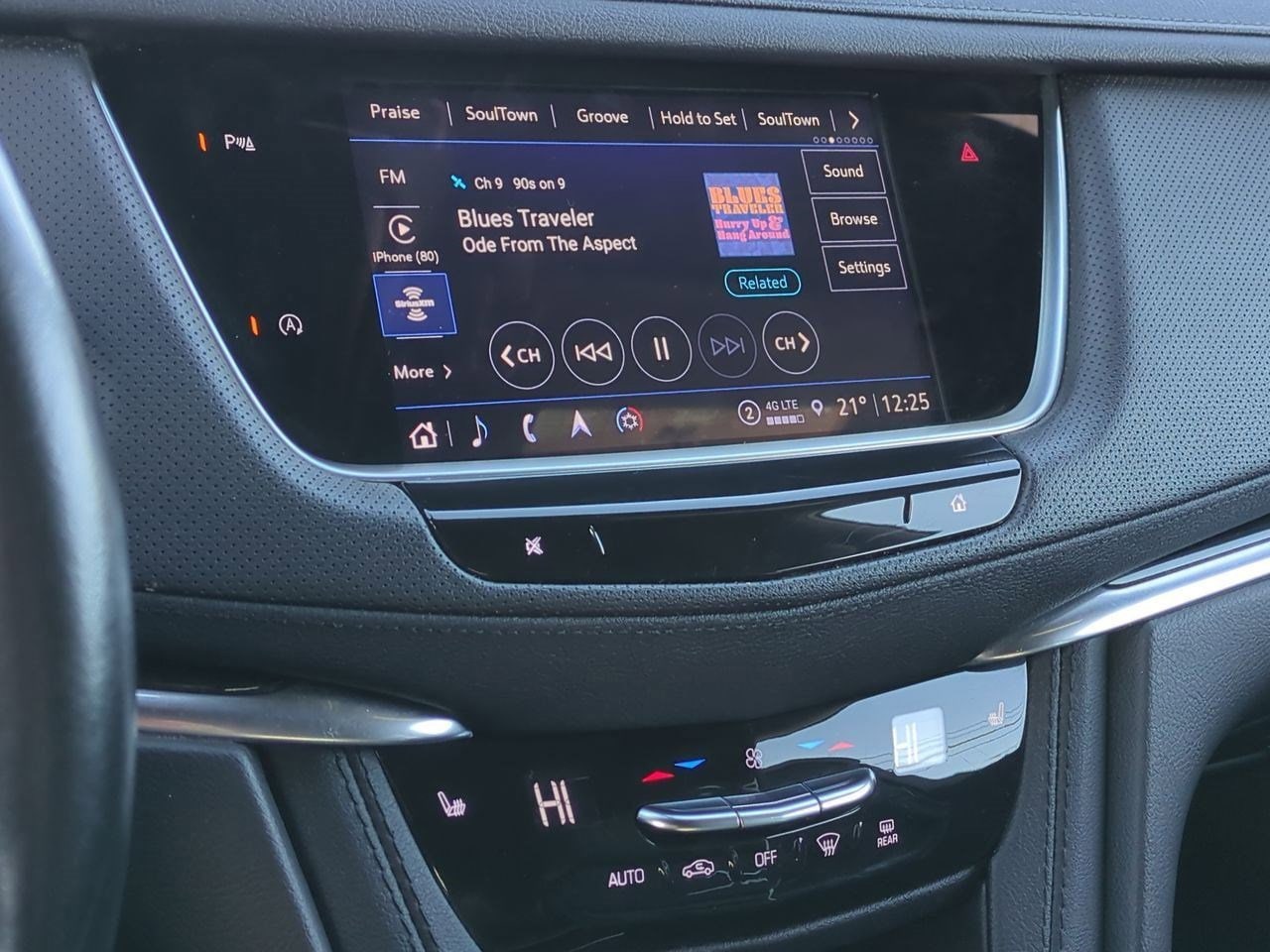 Thumbnail: 2023 Cadillac XT5 - 29