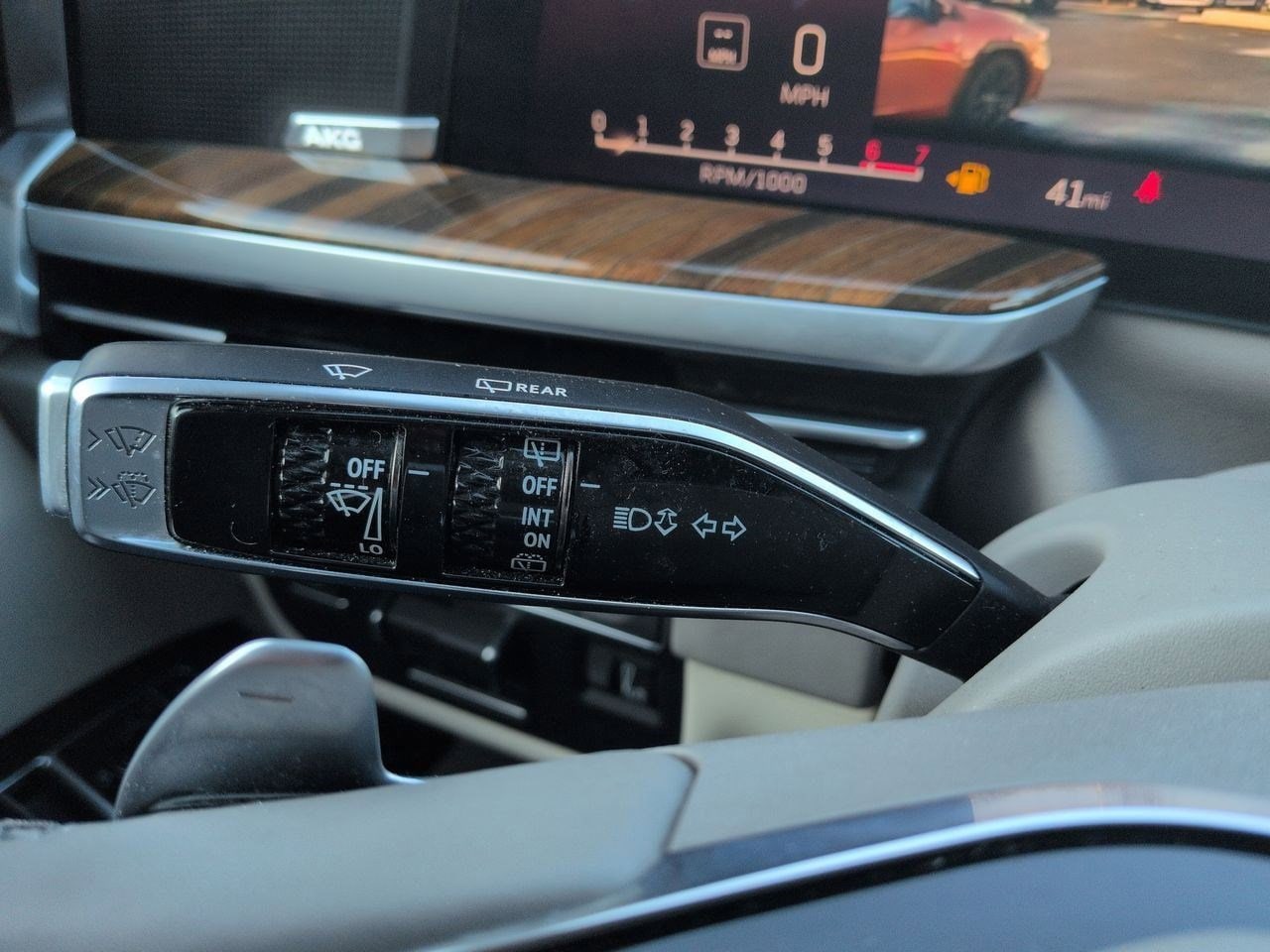 Thumbnail: 2025 Cadillac Escalade - 28