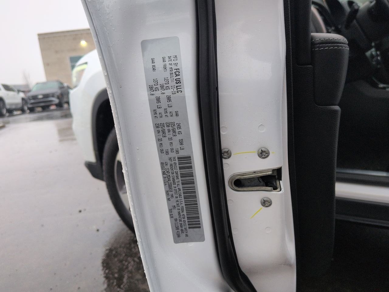 Thumbnail: 2020 Jeep Cherokee - 34