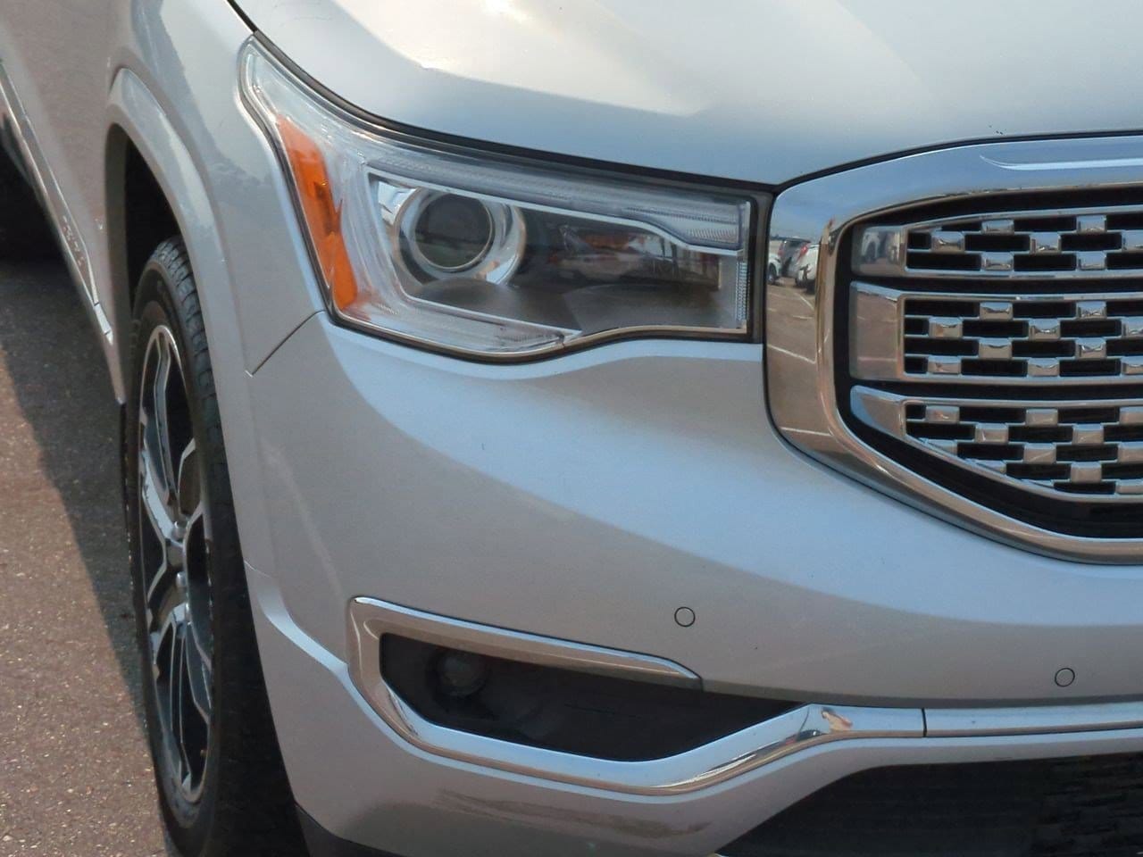 Thumbnail: 2017 GMC Acadia - 10