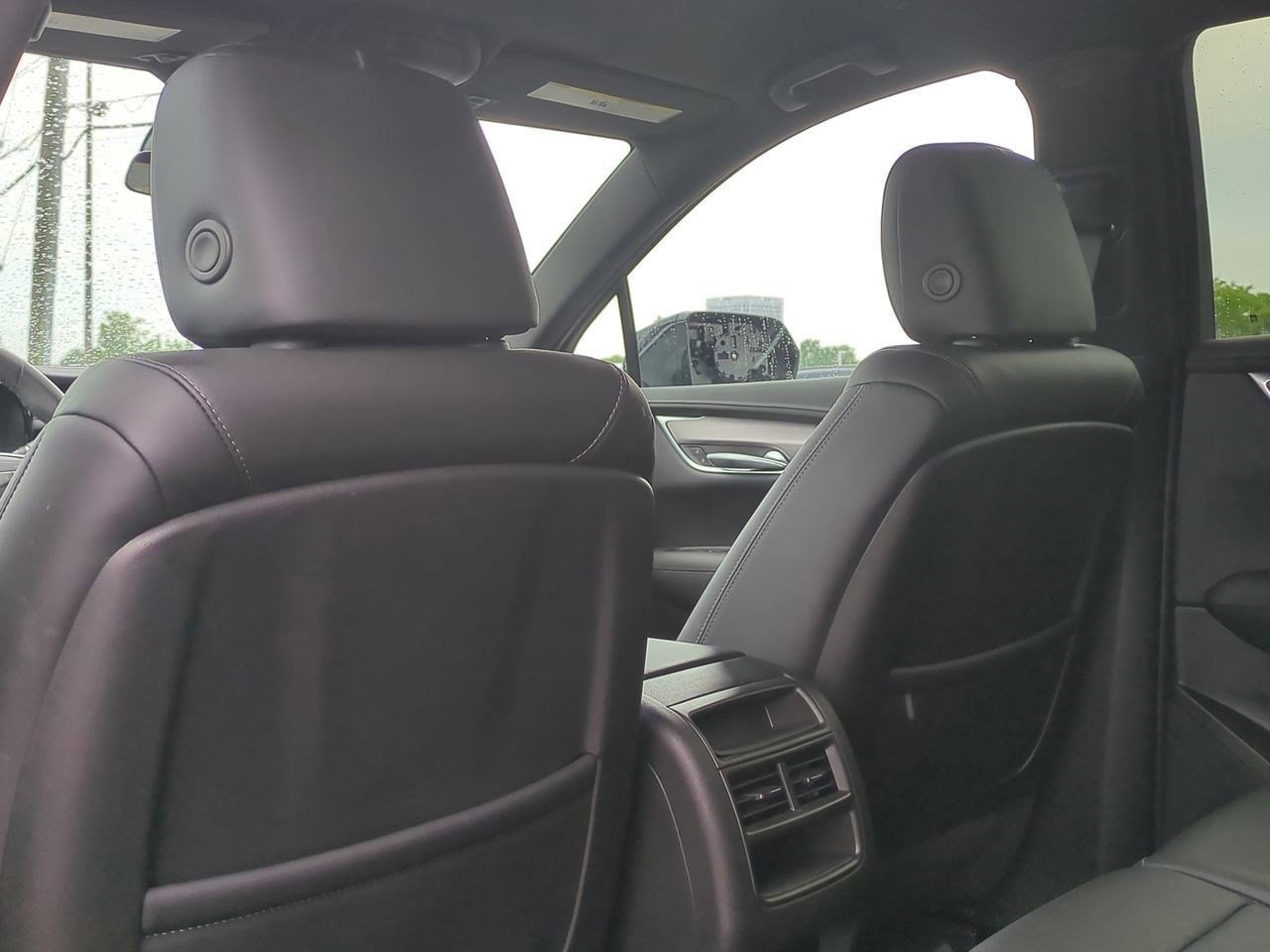 Thumbnail: 2024 Cadillac XT5 - 17