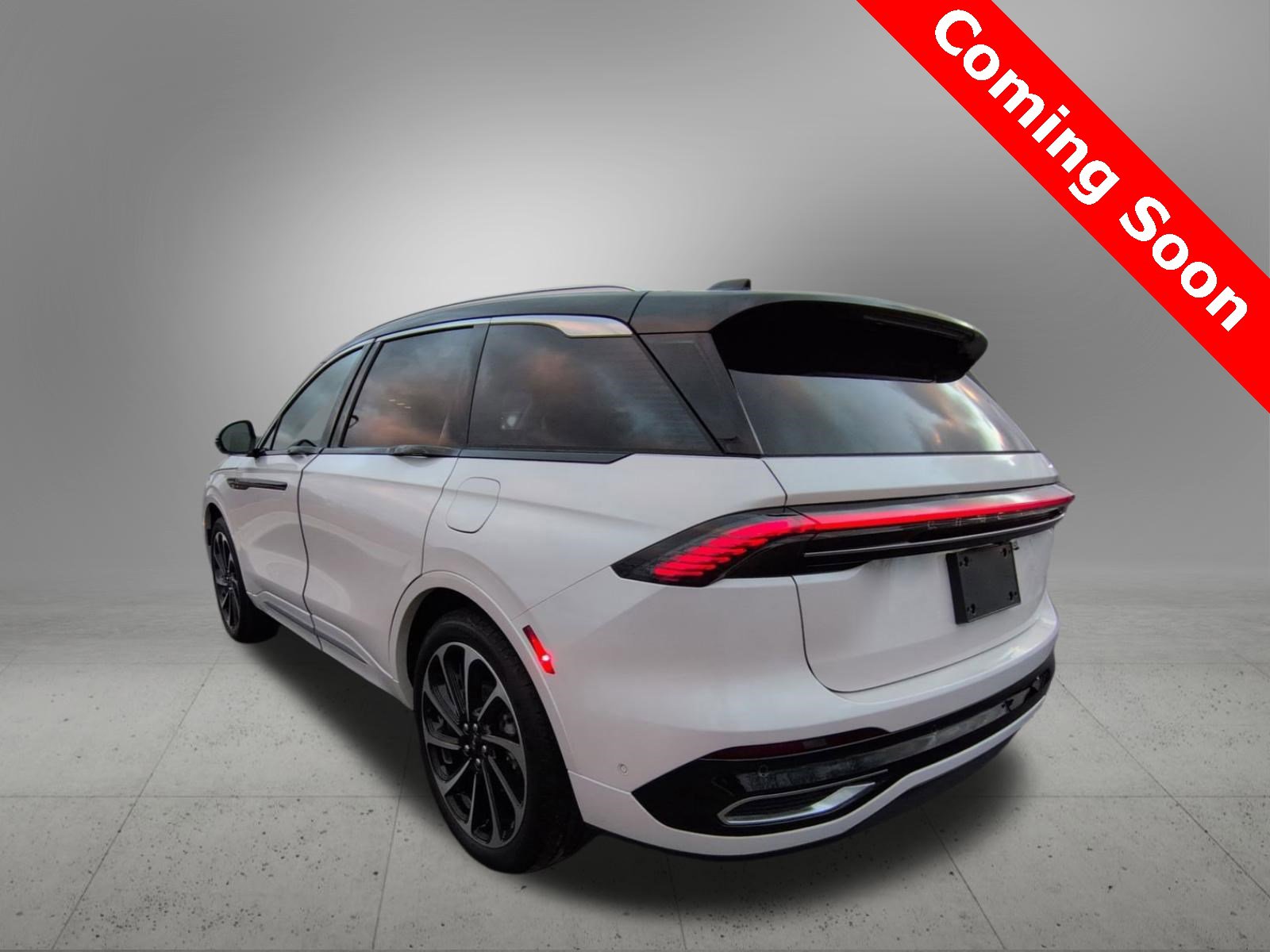 Thumbnail: 2024 Lincoln Nautilus - 4