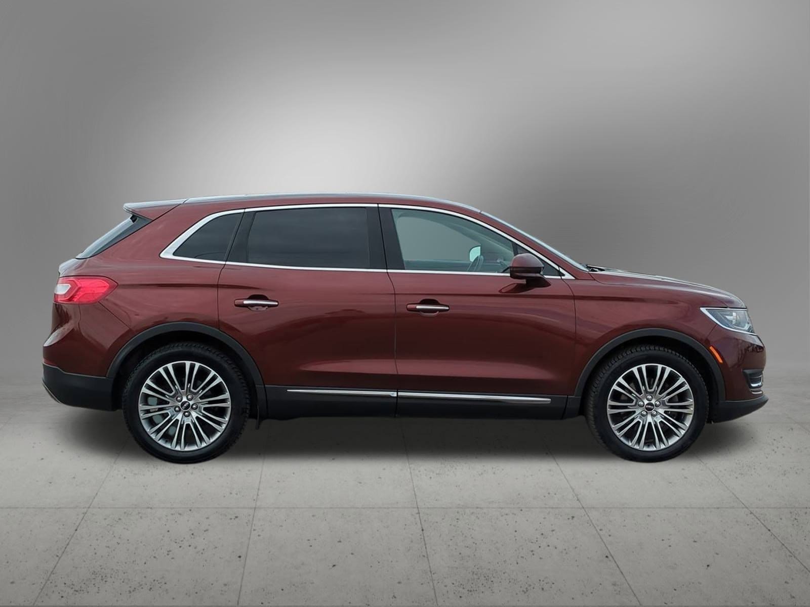 Thumbnail: 2016 Lincoln MKX - 7