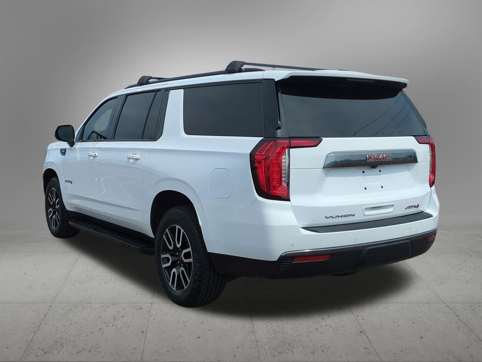 2023 Gmc Yukon XL AT4 photo 4