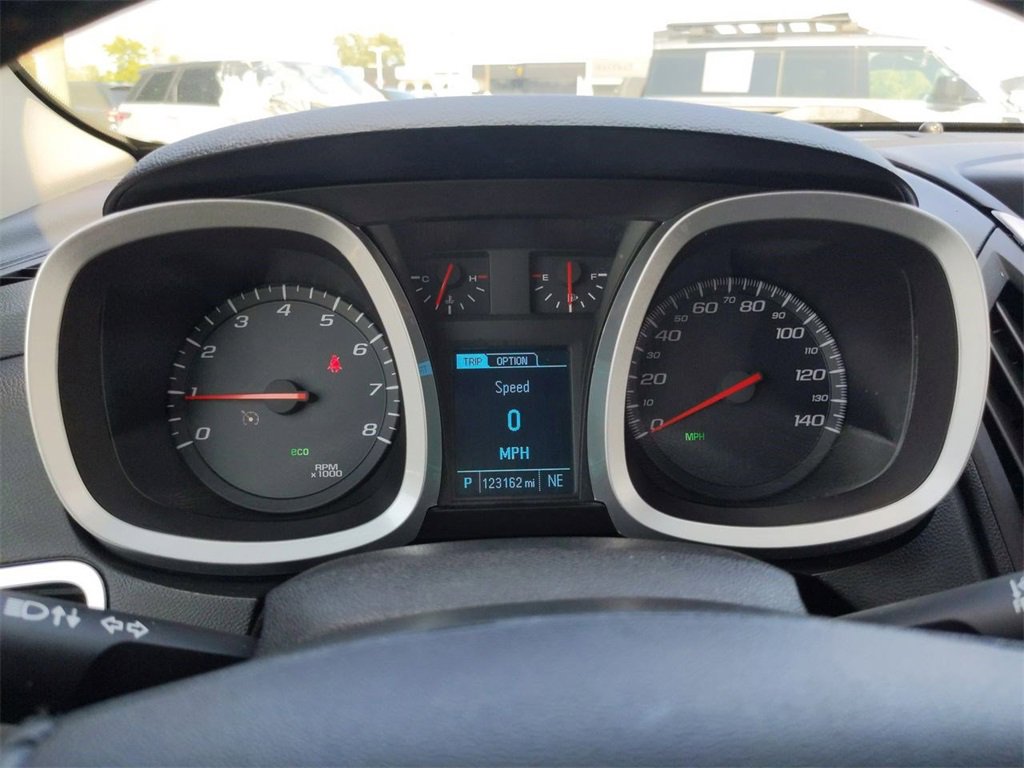 2016 Chevrolet Equinox LT 23
