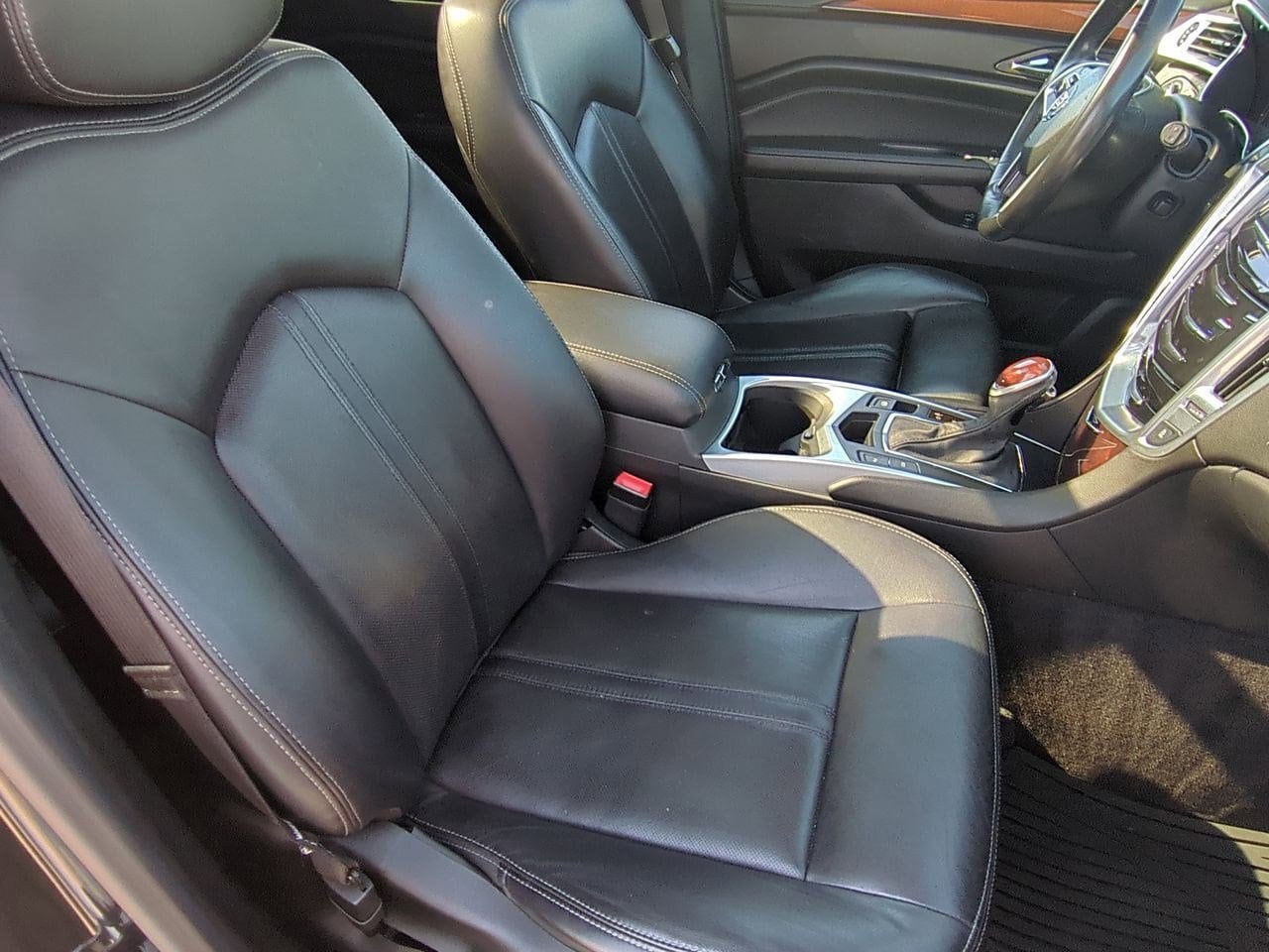 Thumbnail: 2014 Cadillac SRX - 21