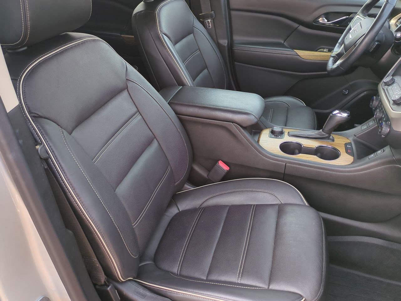 Thumbnail: 2017 GMC Acadia - 20
