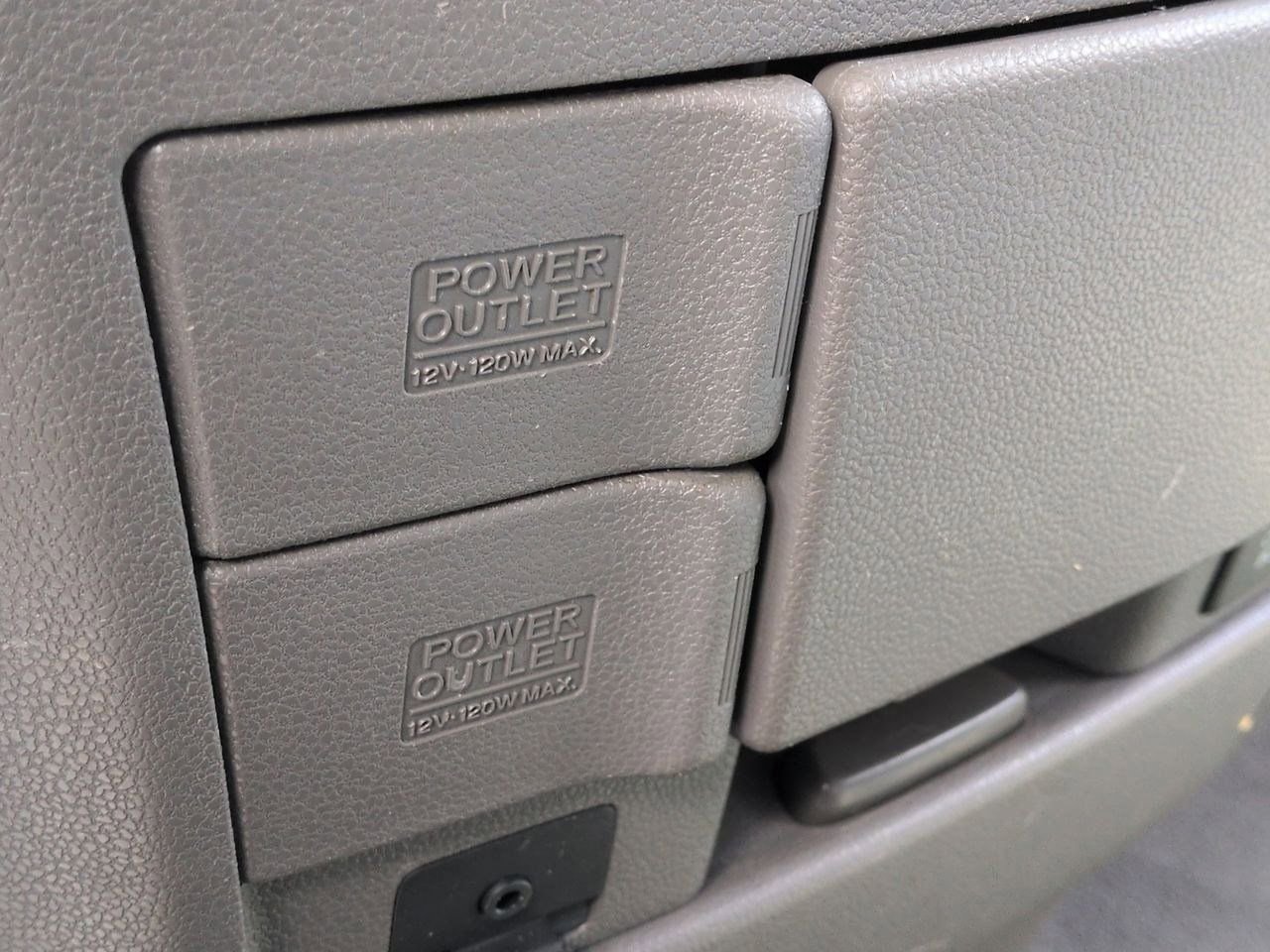 Thumbnail: 2012 Honda Odyssey - 31