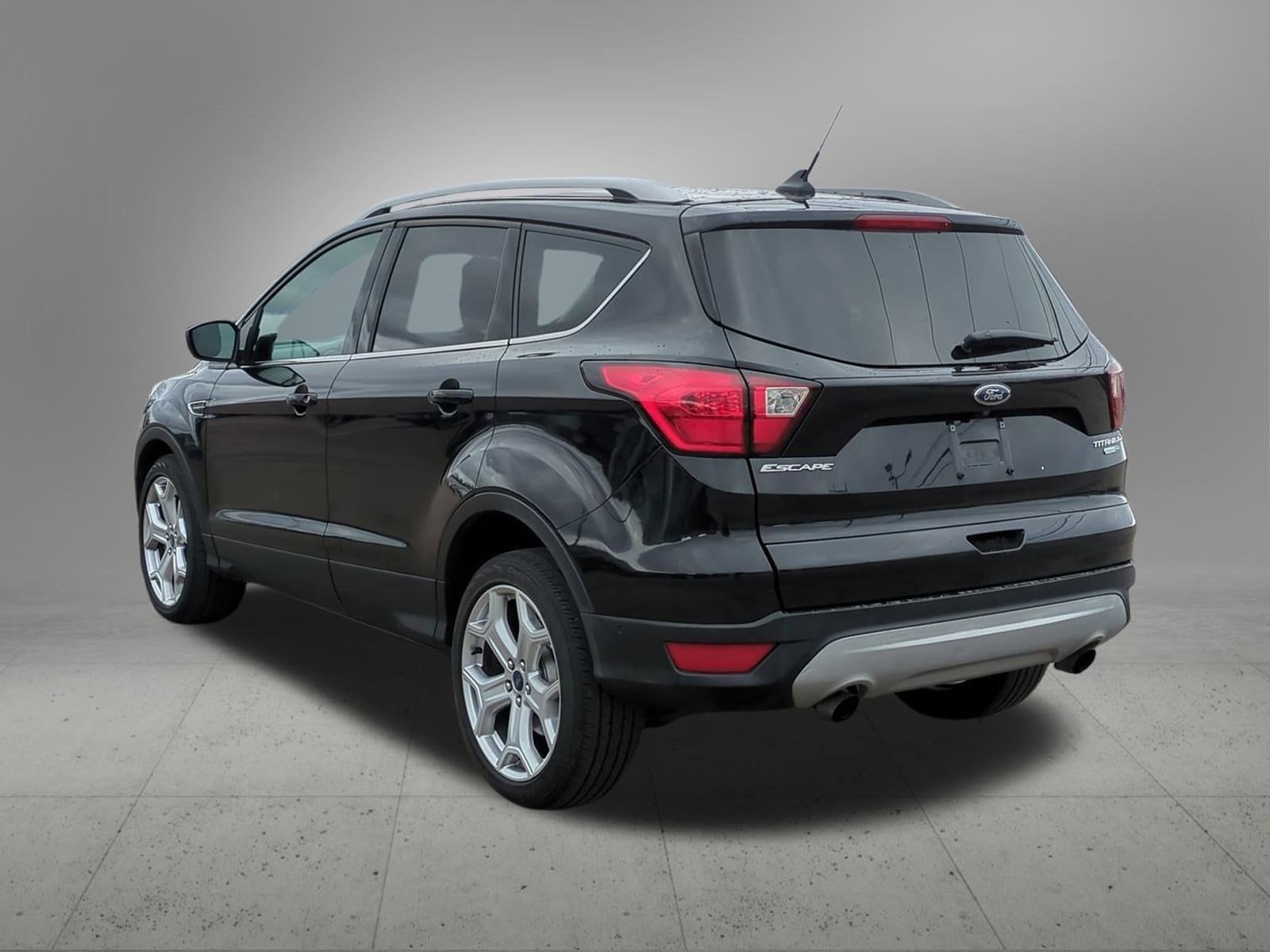 Thumbnail: 2019 Ford Escape - 4