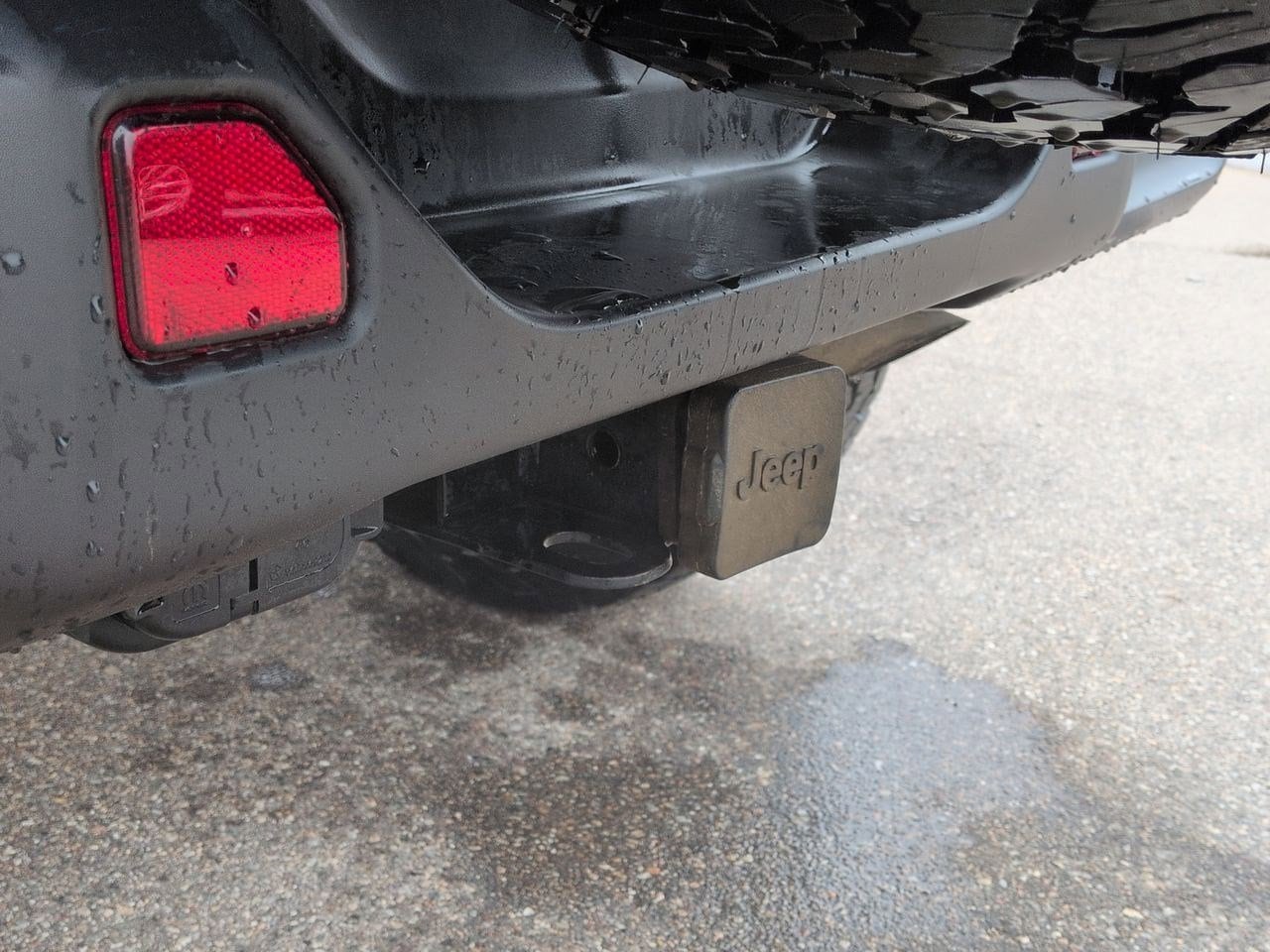 Thumbnail: 2022 Jeep Wrangler - 32