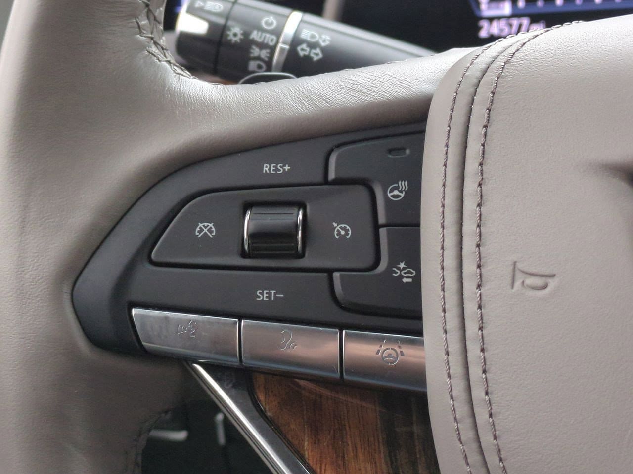 Thumbnail: 2024 Cadillac Escalade - 26