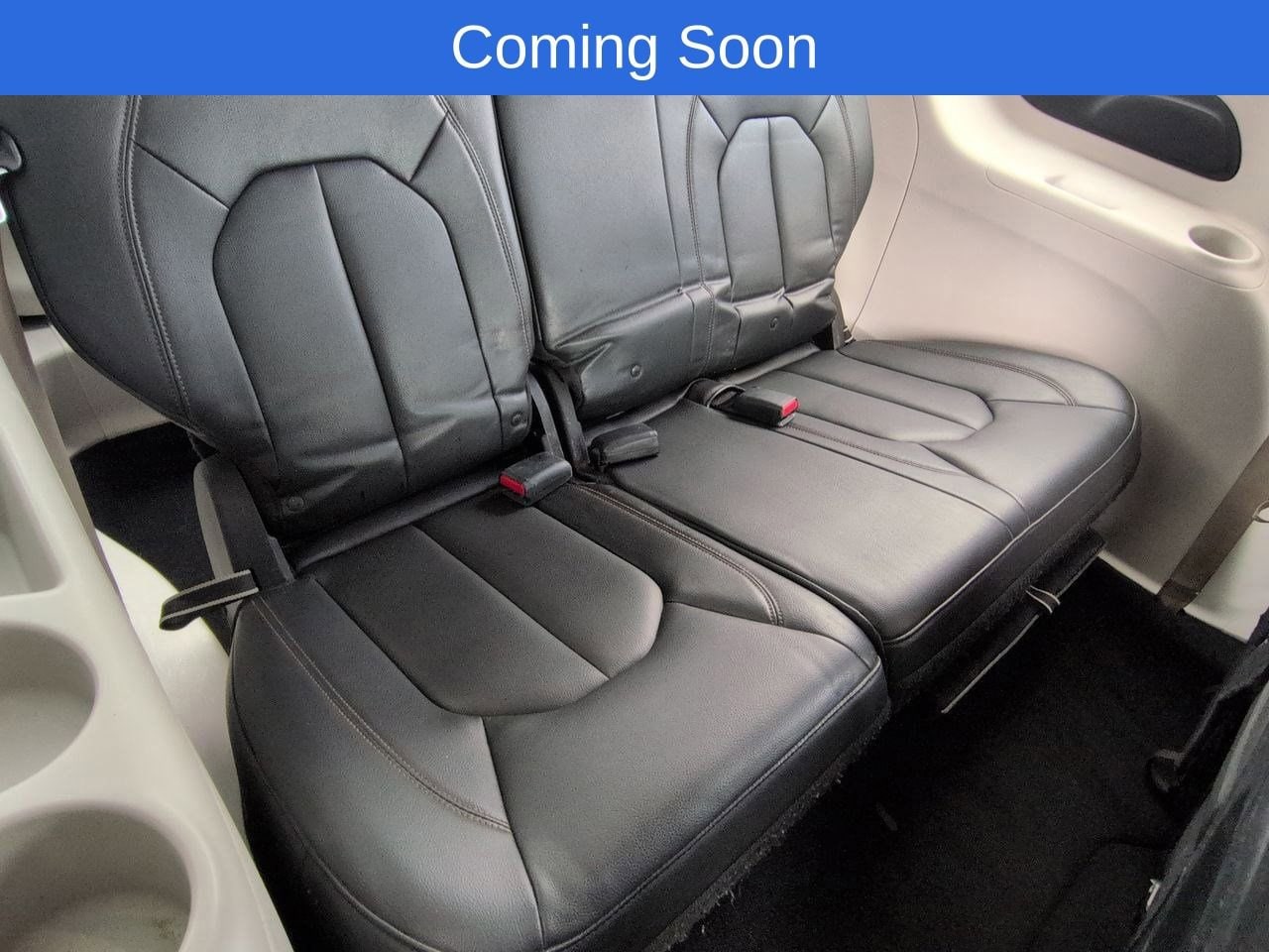 Thumbnail: 2017 Chrysler Pacifica - 21