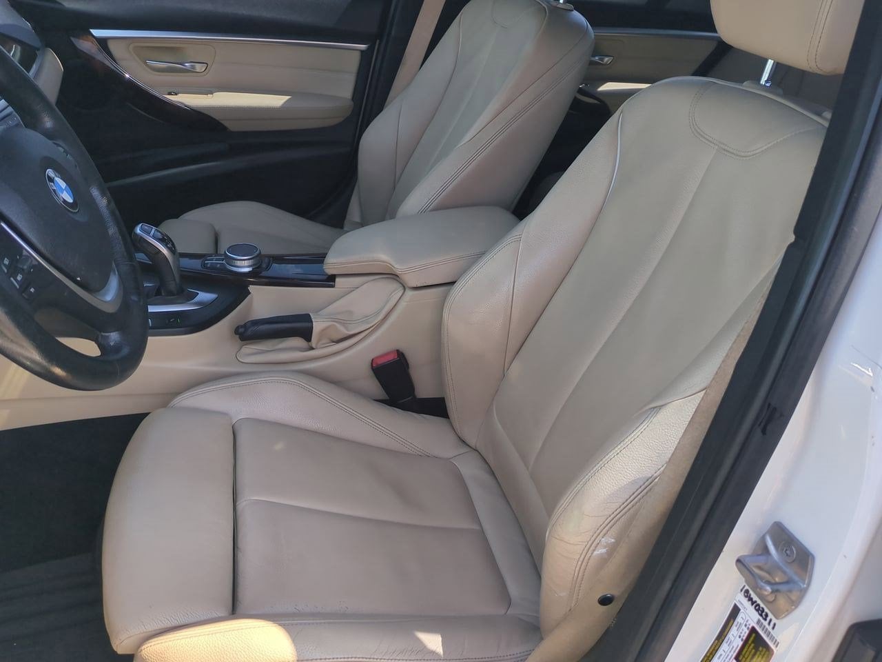 Thumbnail: 2018 BMW 3 Series - 15
