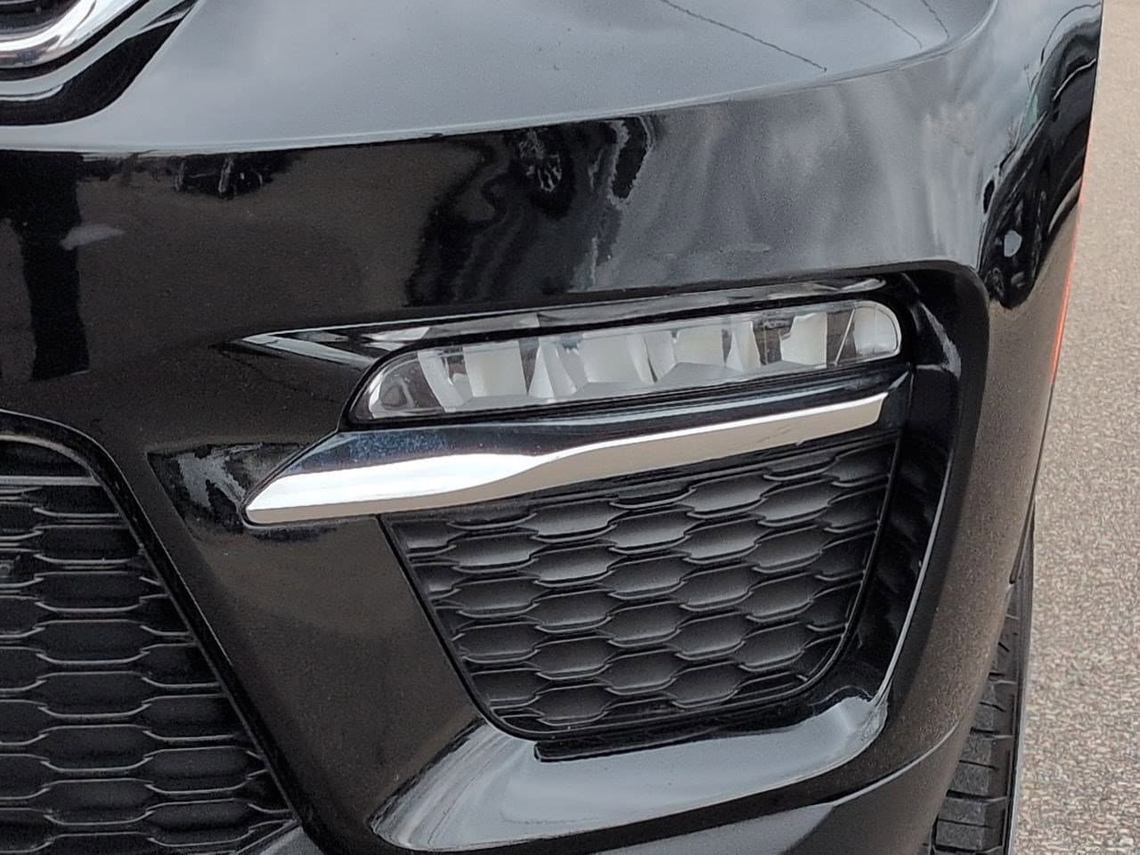 Thumbnail: 2022 Jeep Grand Cherokee - 10